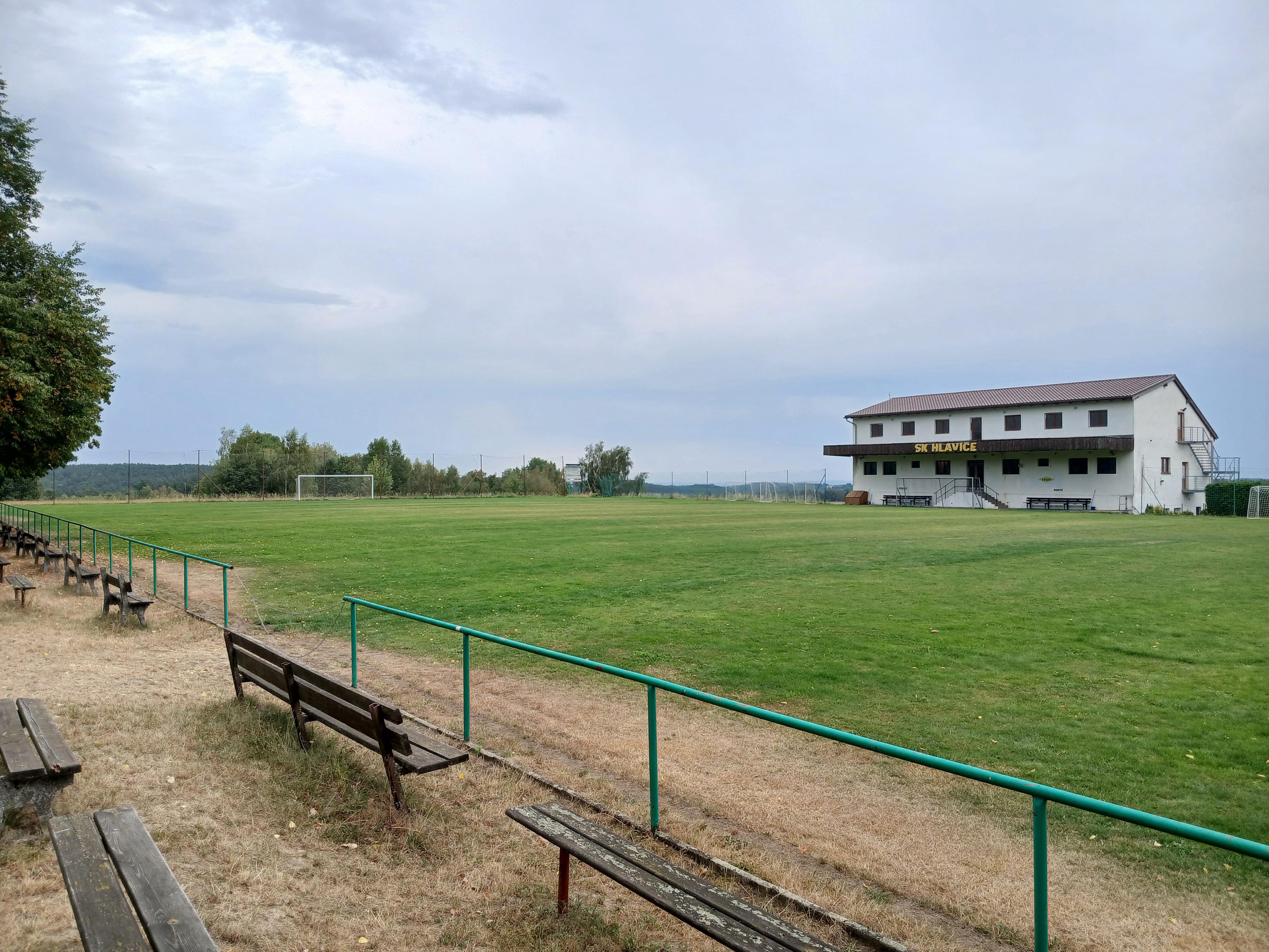 Sportovní areál SK Hlavice foto 3