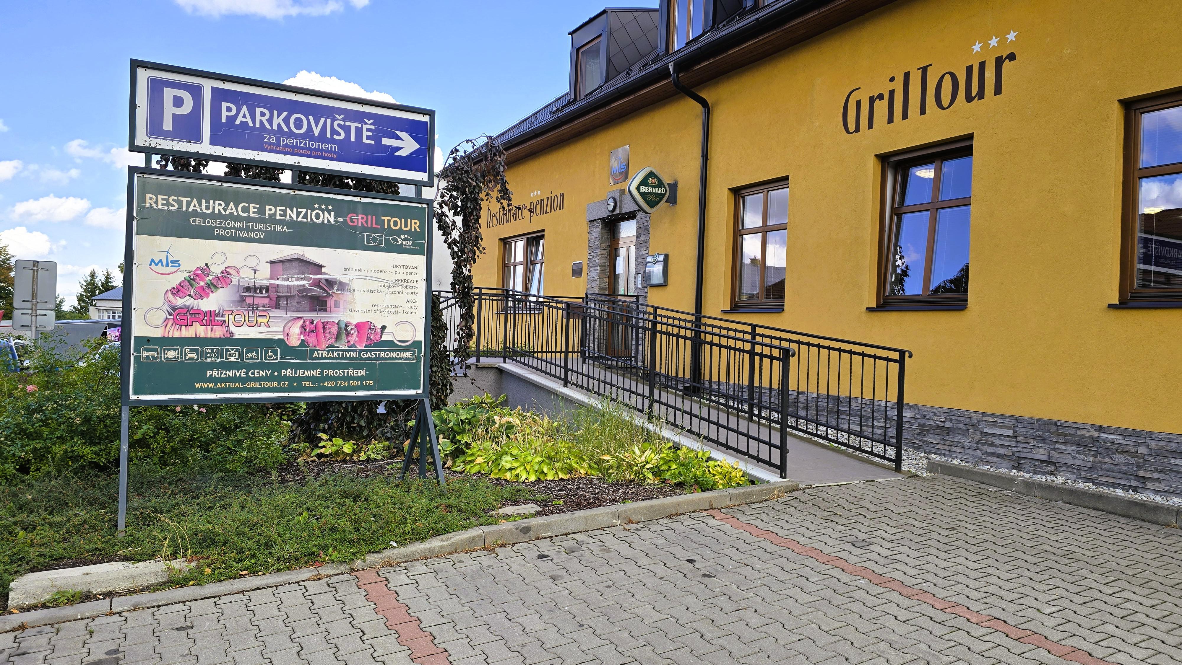 Restaurace Gril Tour foto 2