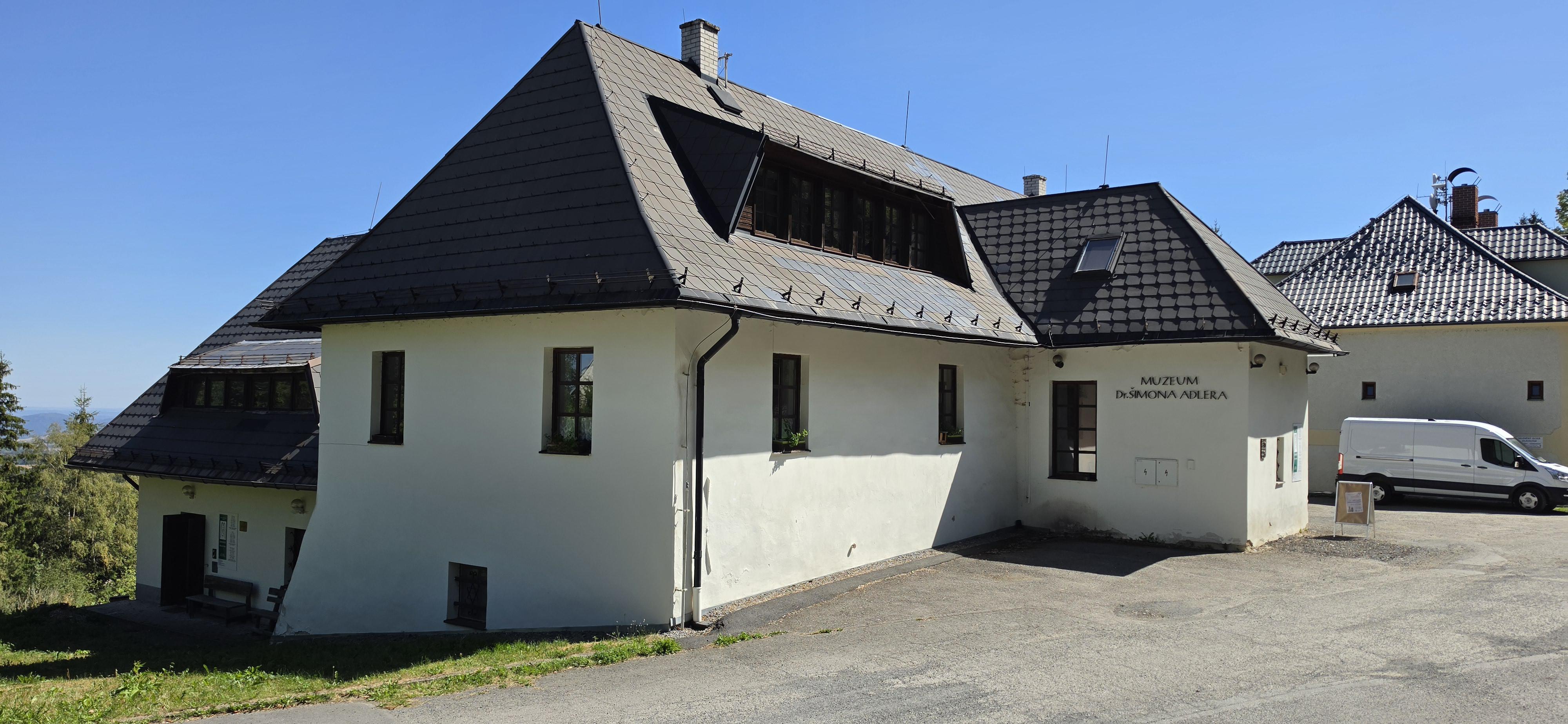 Muzeum Dr. Šimona Adlera foto 6