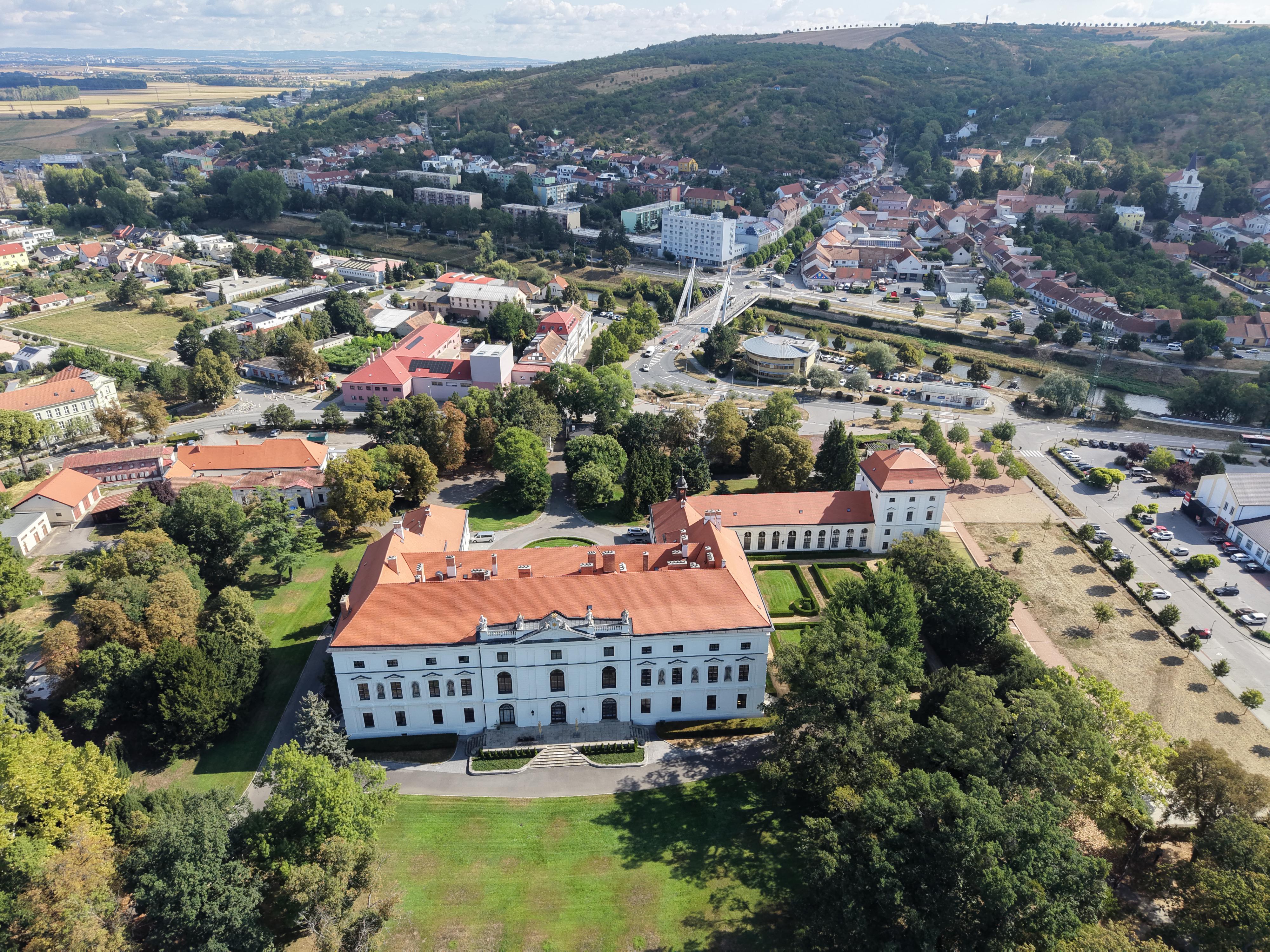 Státní Zámek Židlochovice foto 2