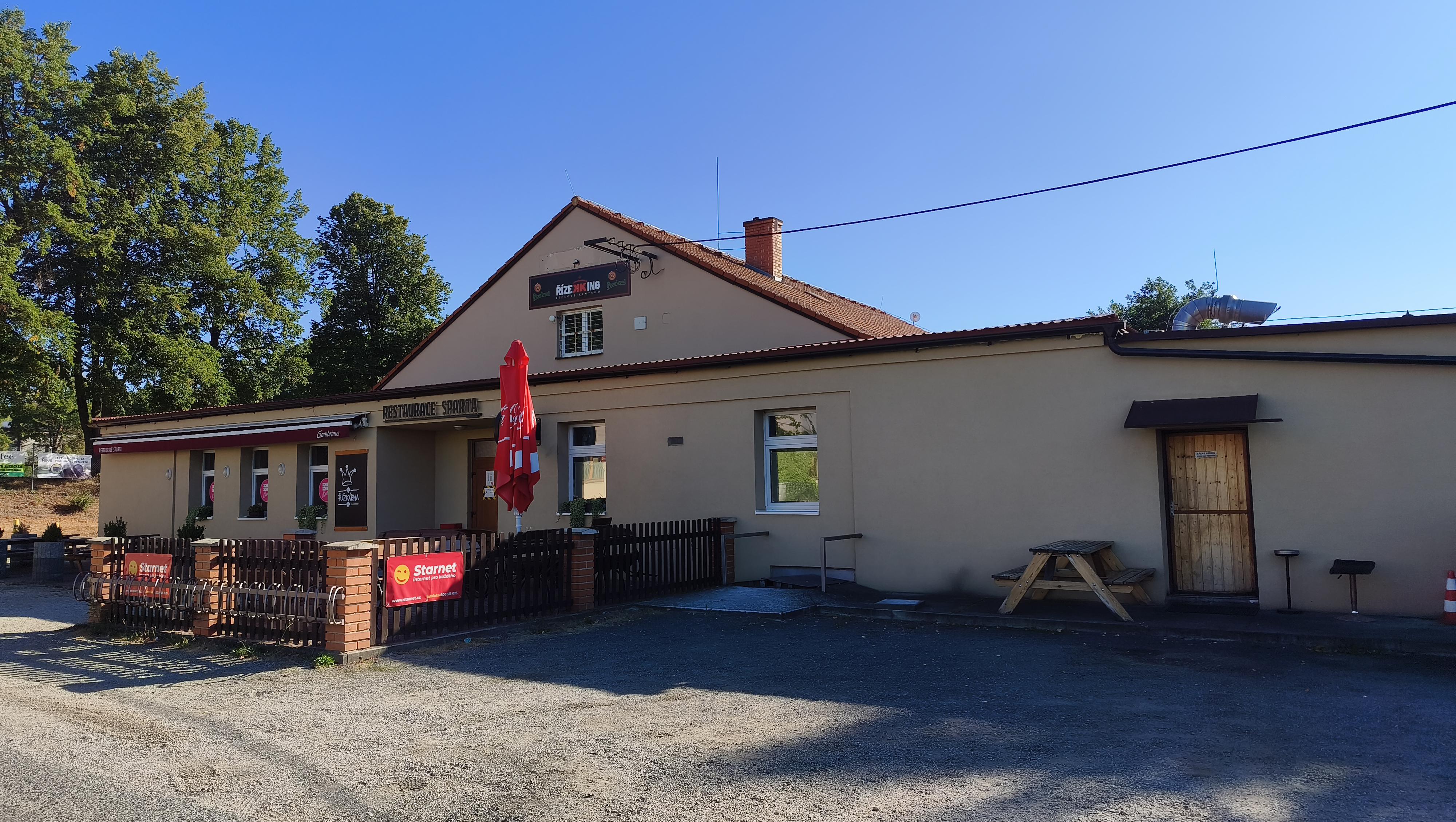 Zájezdní Hostinec na Spartě a Řízková restaurace