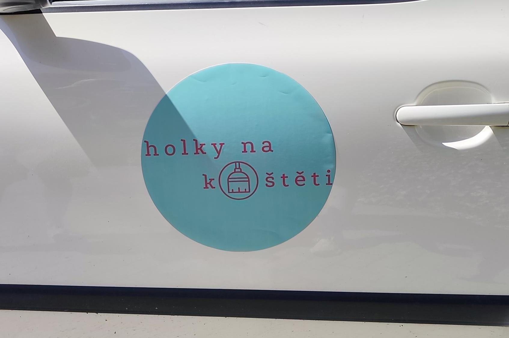 Holky na koštěti