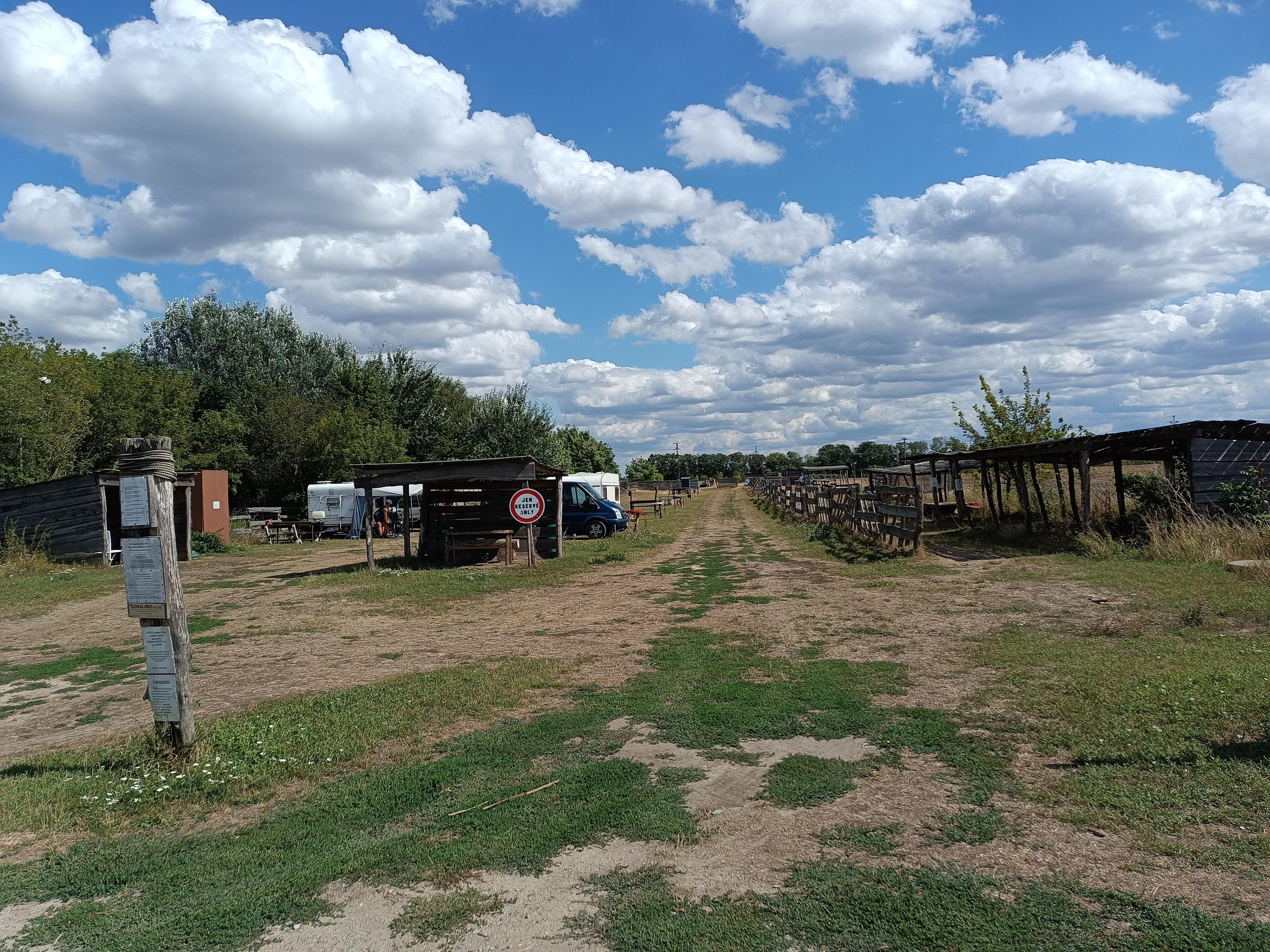 DORALAND, s.r.o.