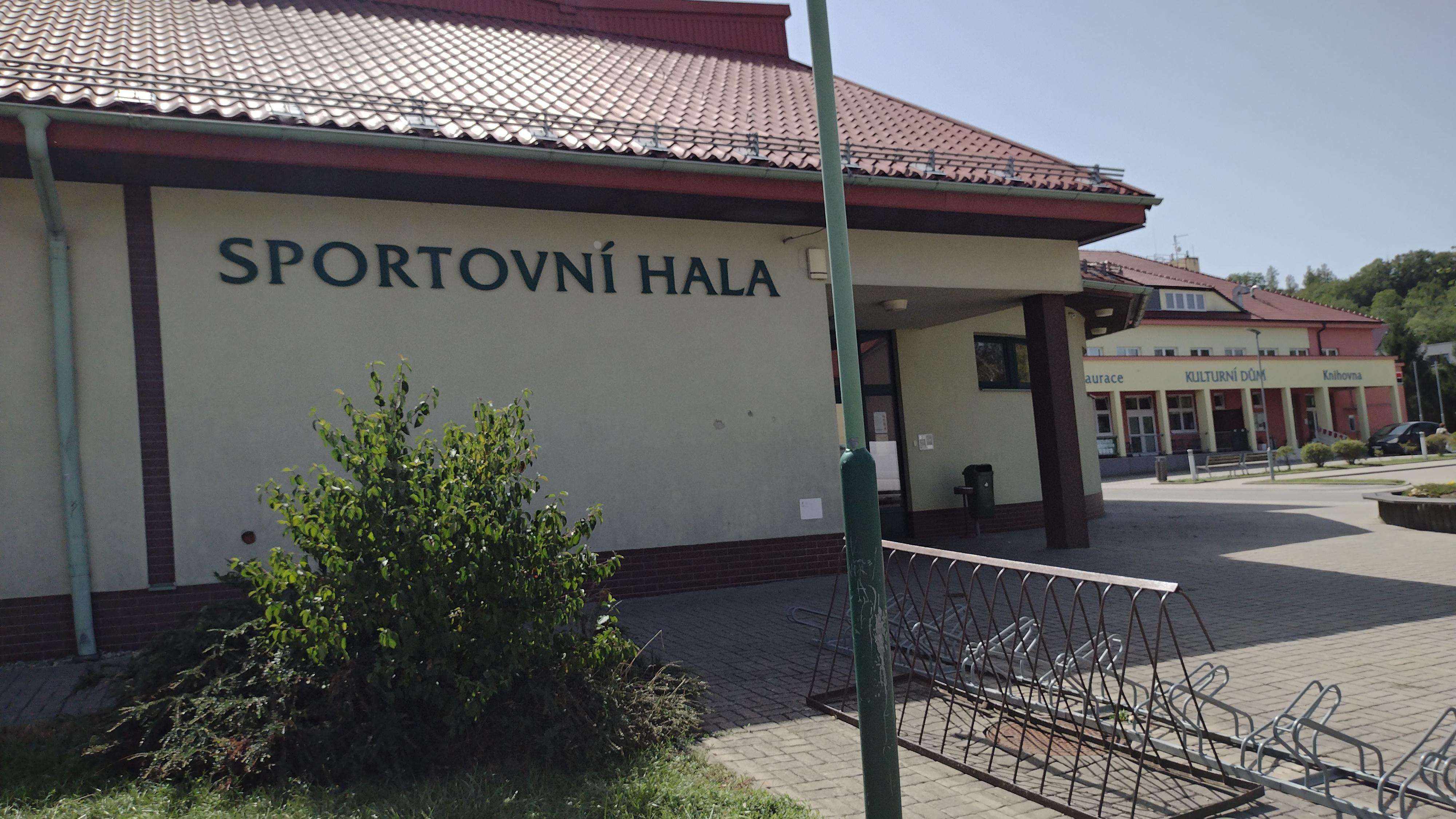 Sportovní hala Velká nad Veličkou foto 3
