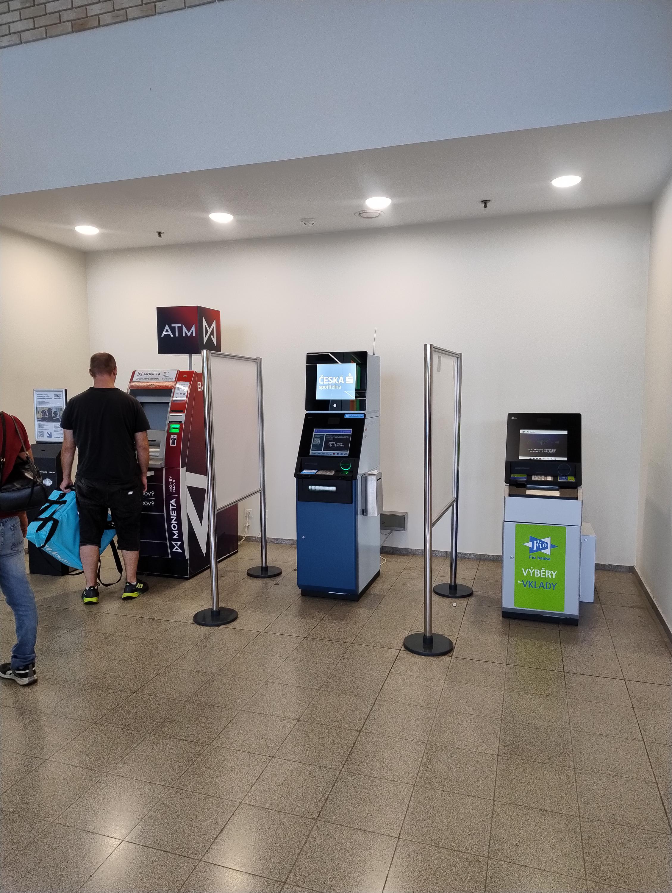 Bankomat České spořitelny foto 4