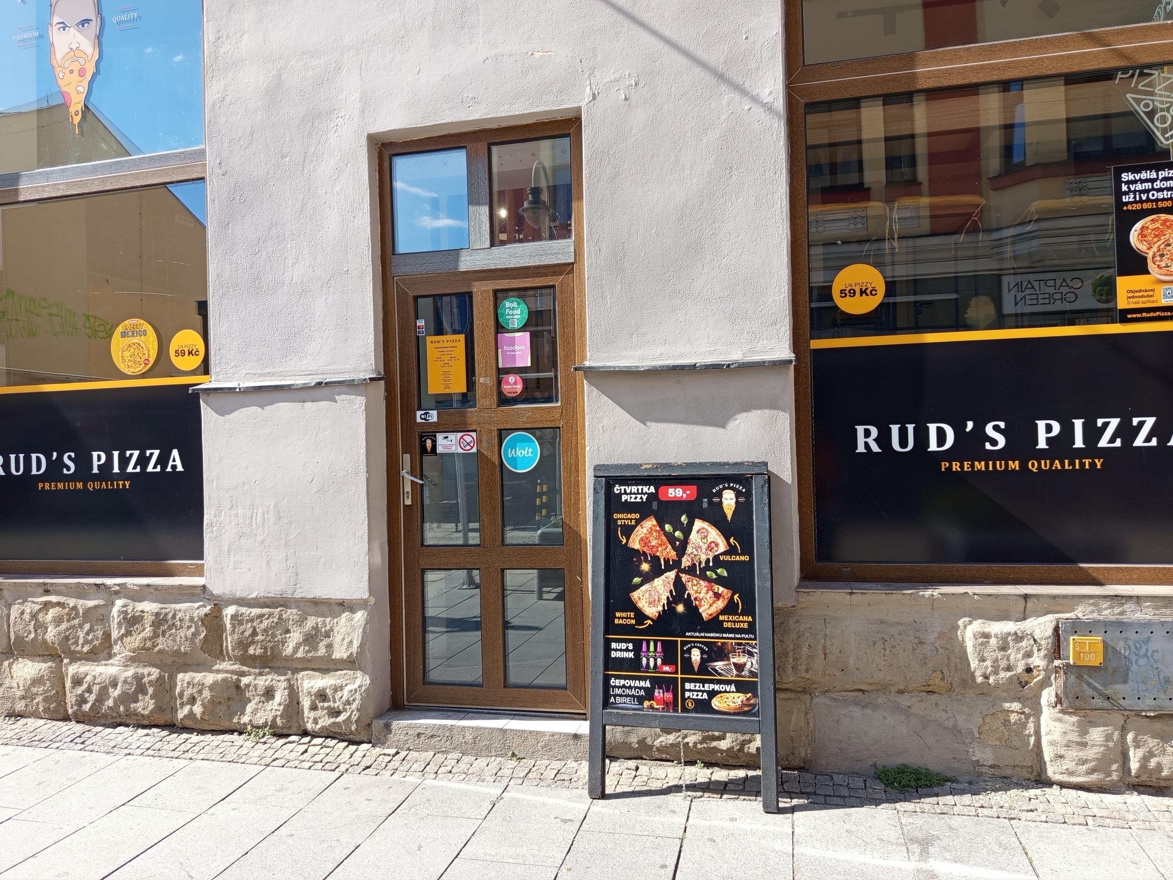 Rud's pizza