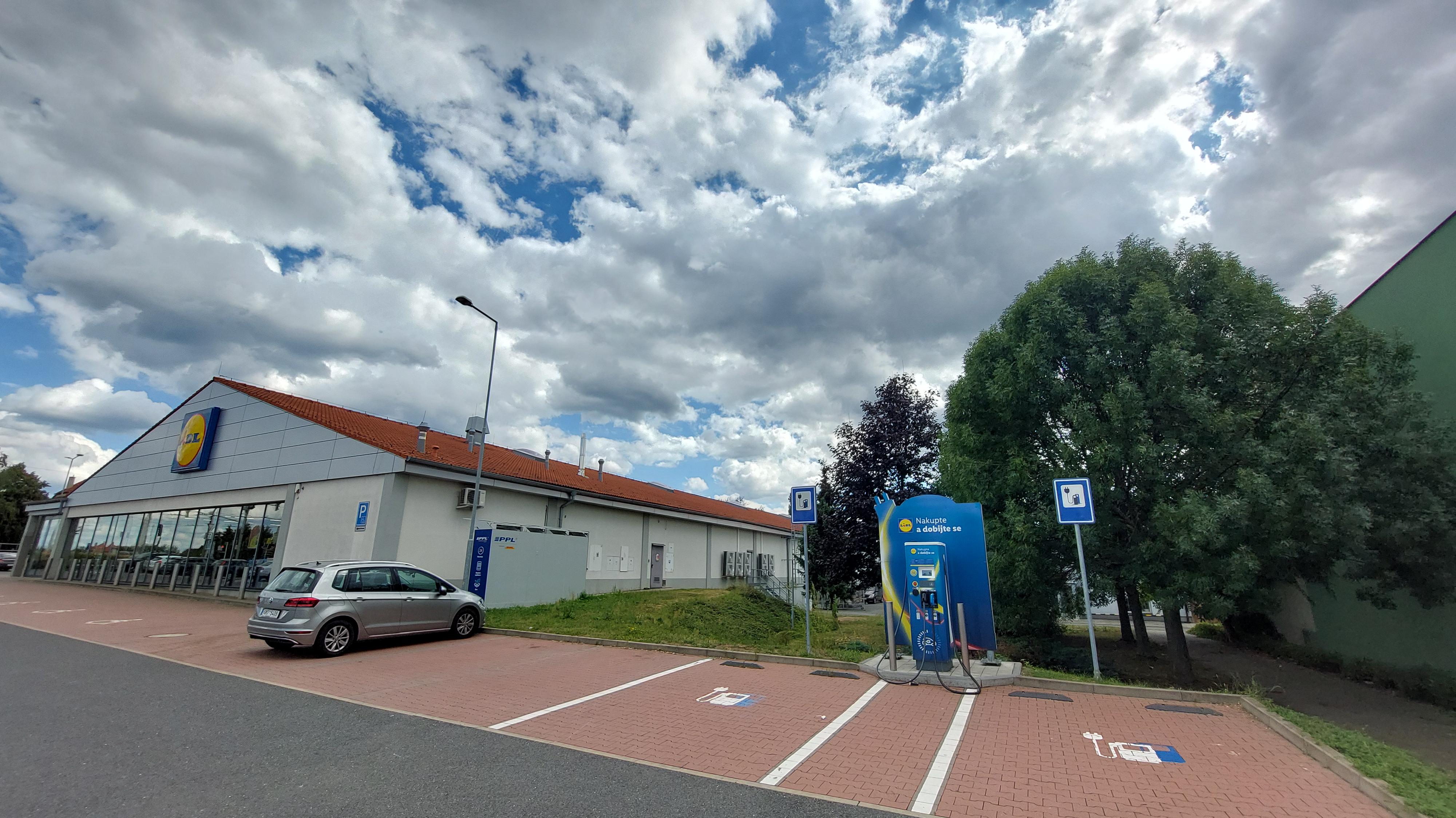 Nabíjecí stanice Lidl foto 2