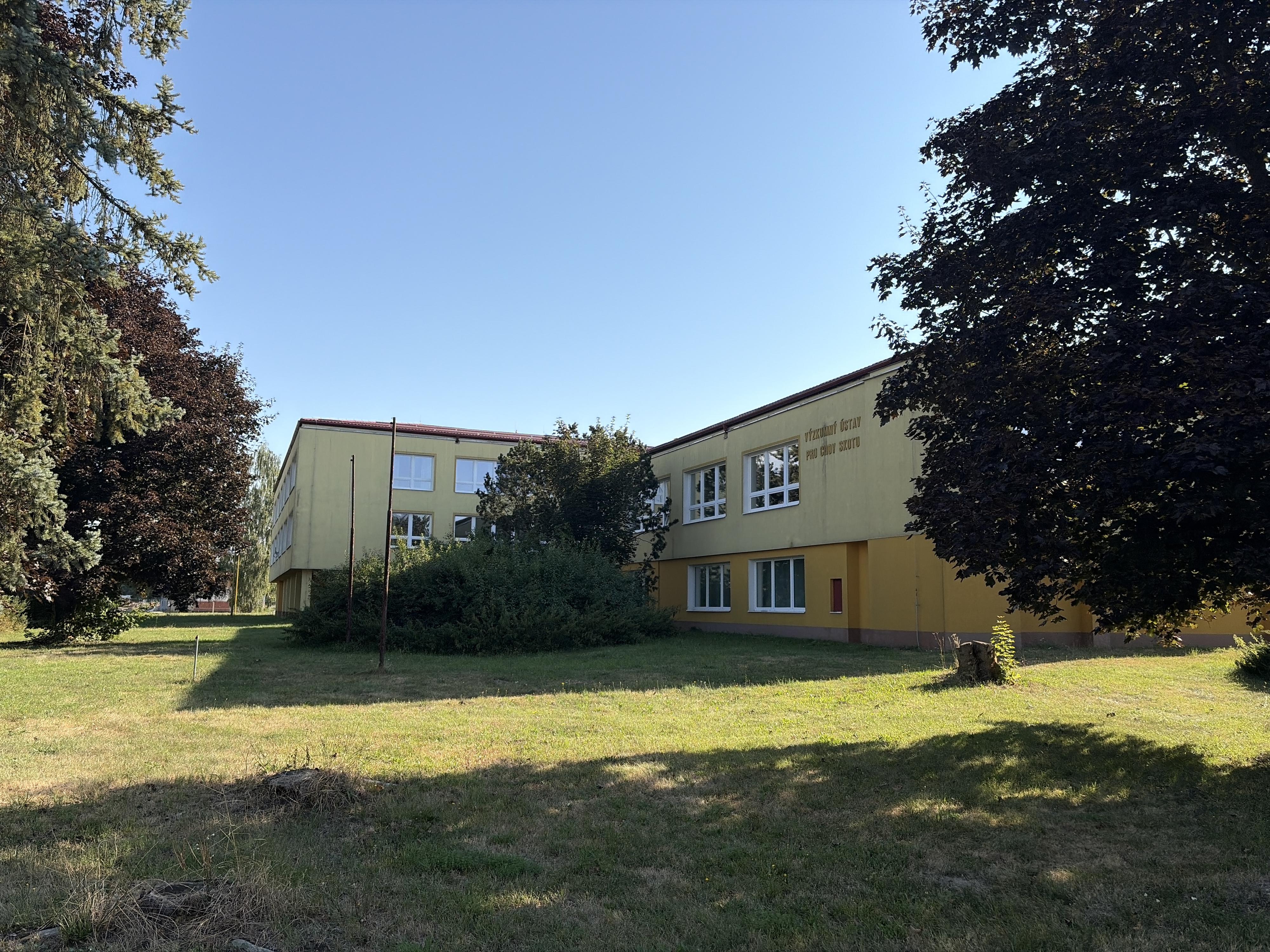 Oborová knihovna zemědělského aplikovaného výzkumu foto 2
