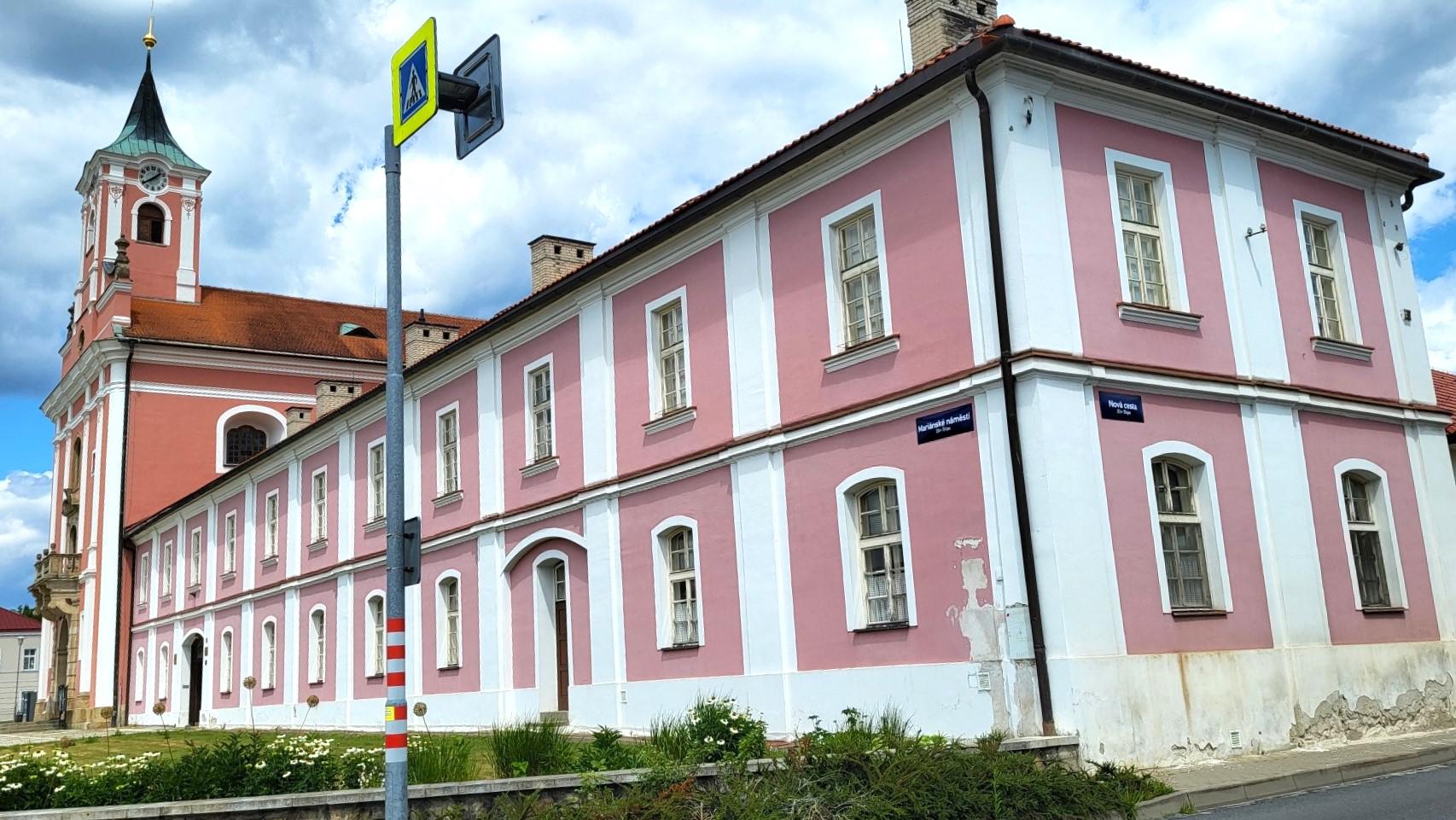 Klášter Kongregace sester karmelitánek Institut Naší Paní z Karmelu foto 5