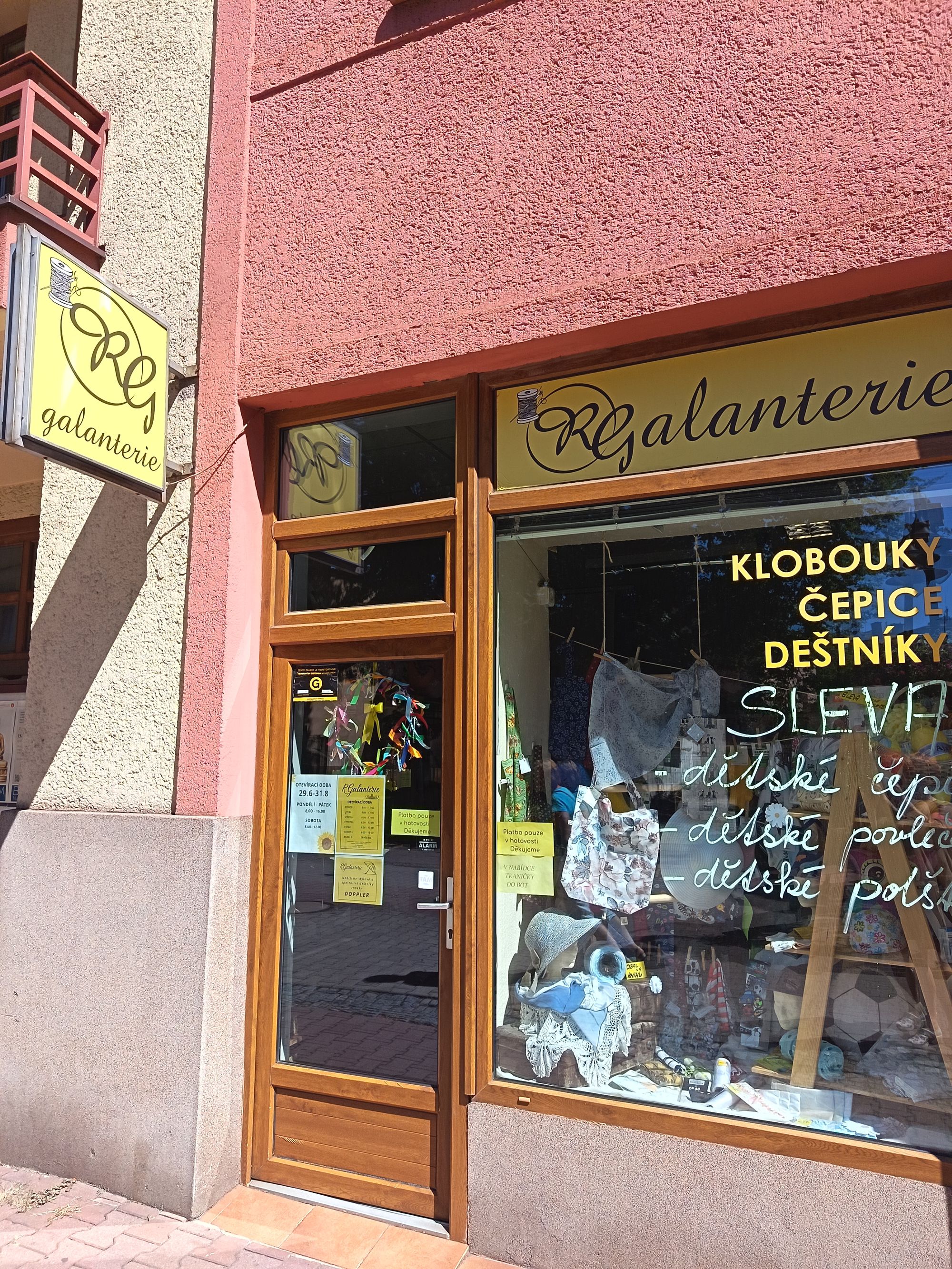 RGALANTERIE foto 1
