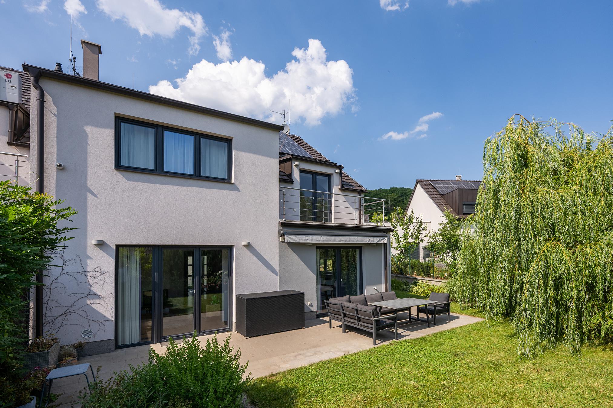 Prodej rodinný dům - 176 m² - Ochoz u Brna