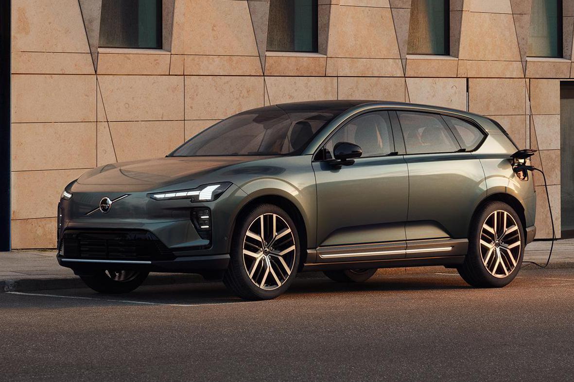 Nové elektrické VOLVO EX60 za 1.161.818 Kč + DPH