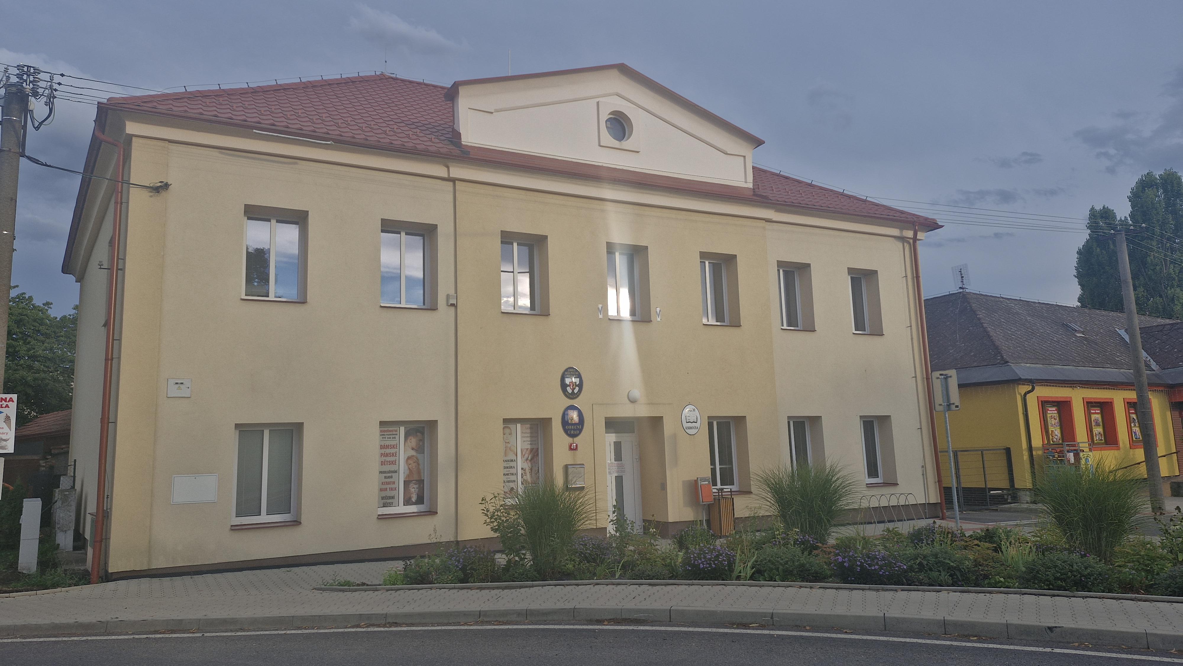 Mělnické Vtelno - obecní úřad