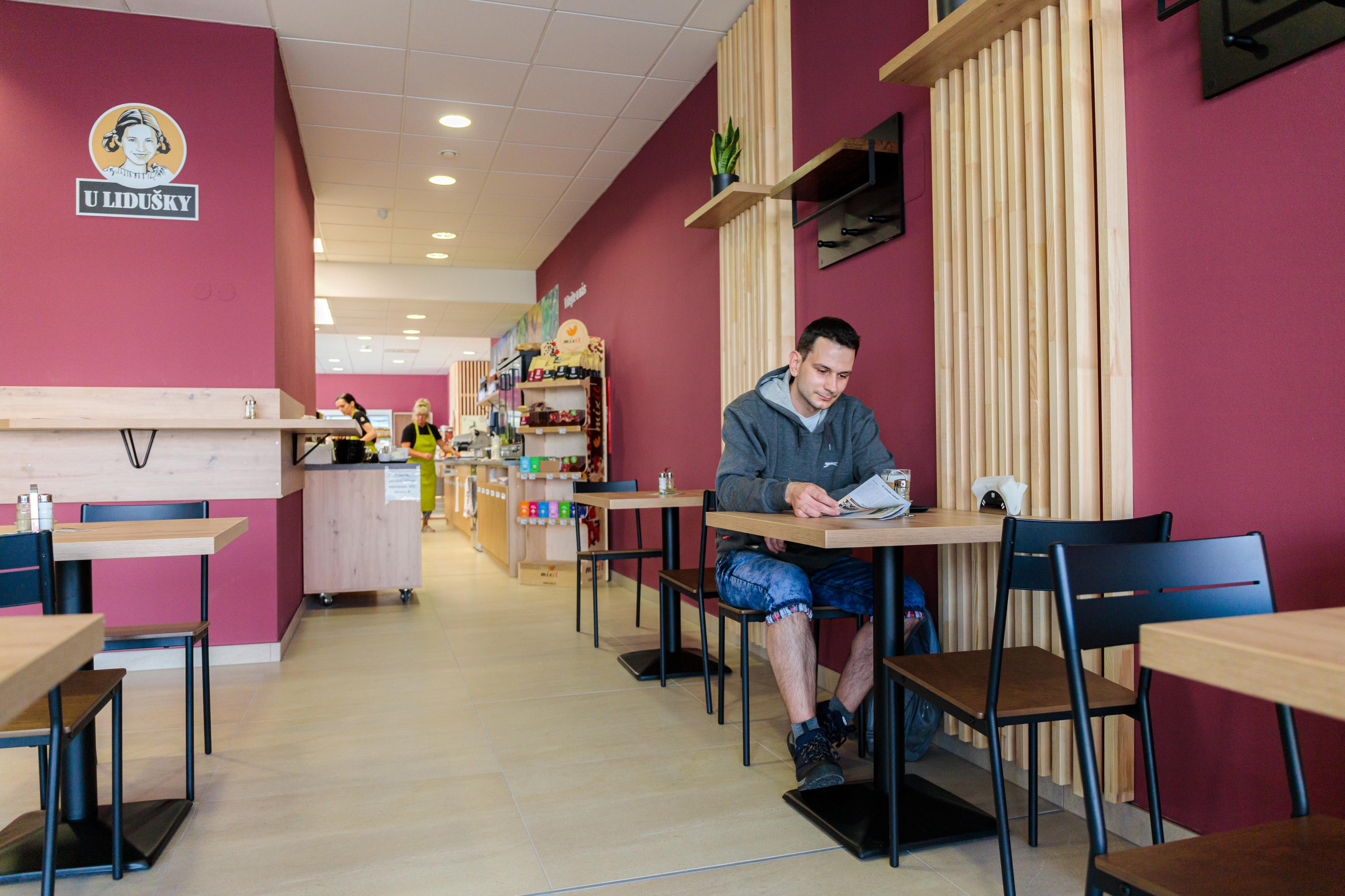 Farmářský obchod, bistro a cukrárna U Lidušky foto 2