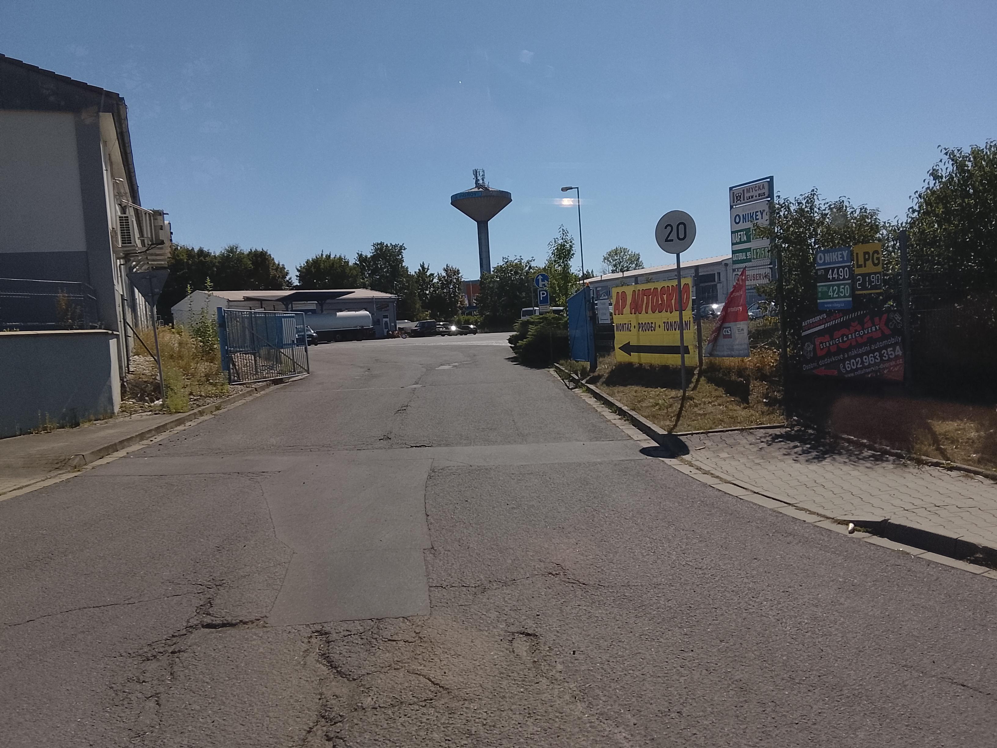 Čerpací stanice Nikey foto 3