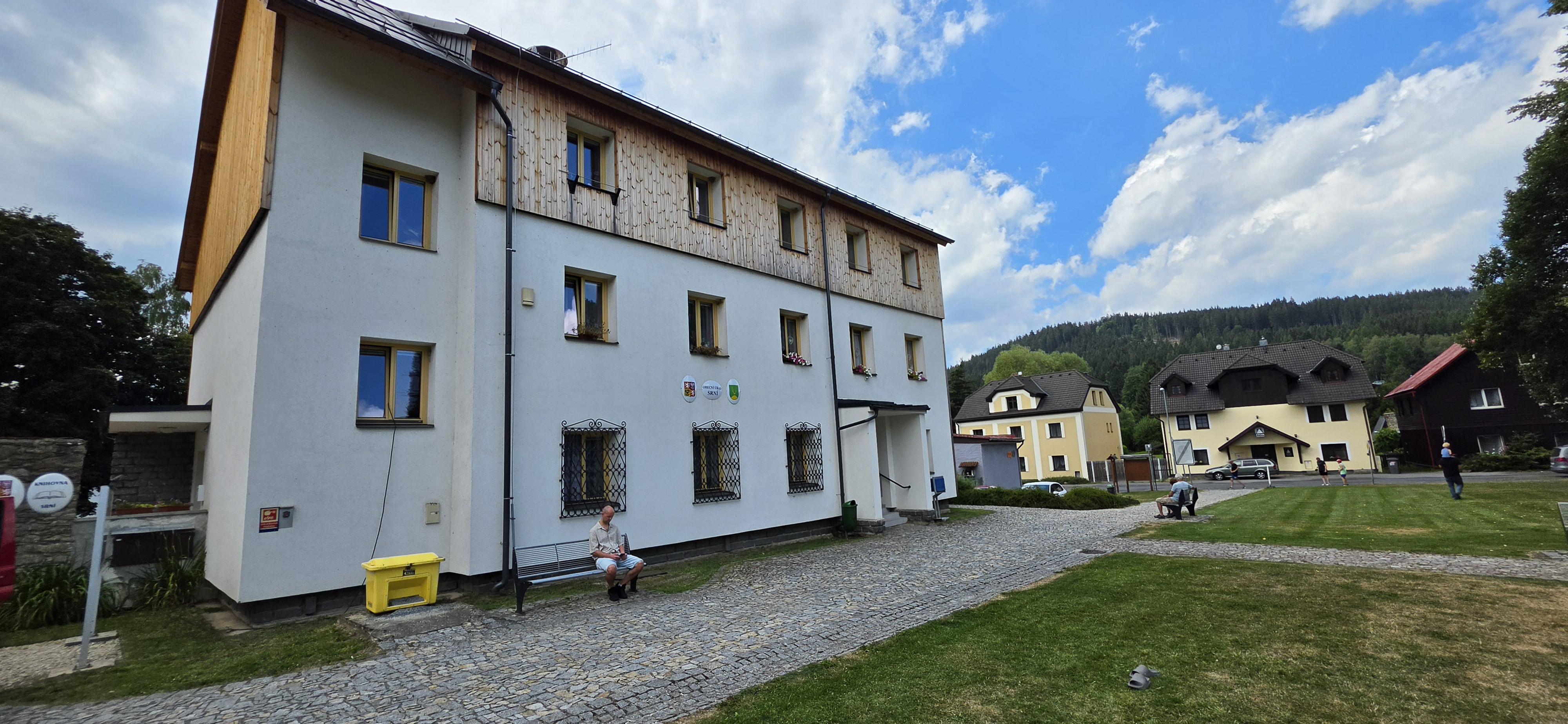 Srní - obecní úřad foto 4