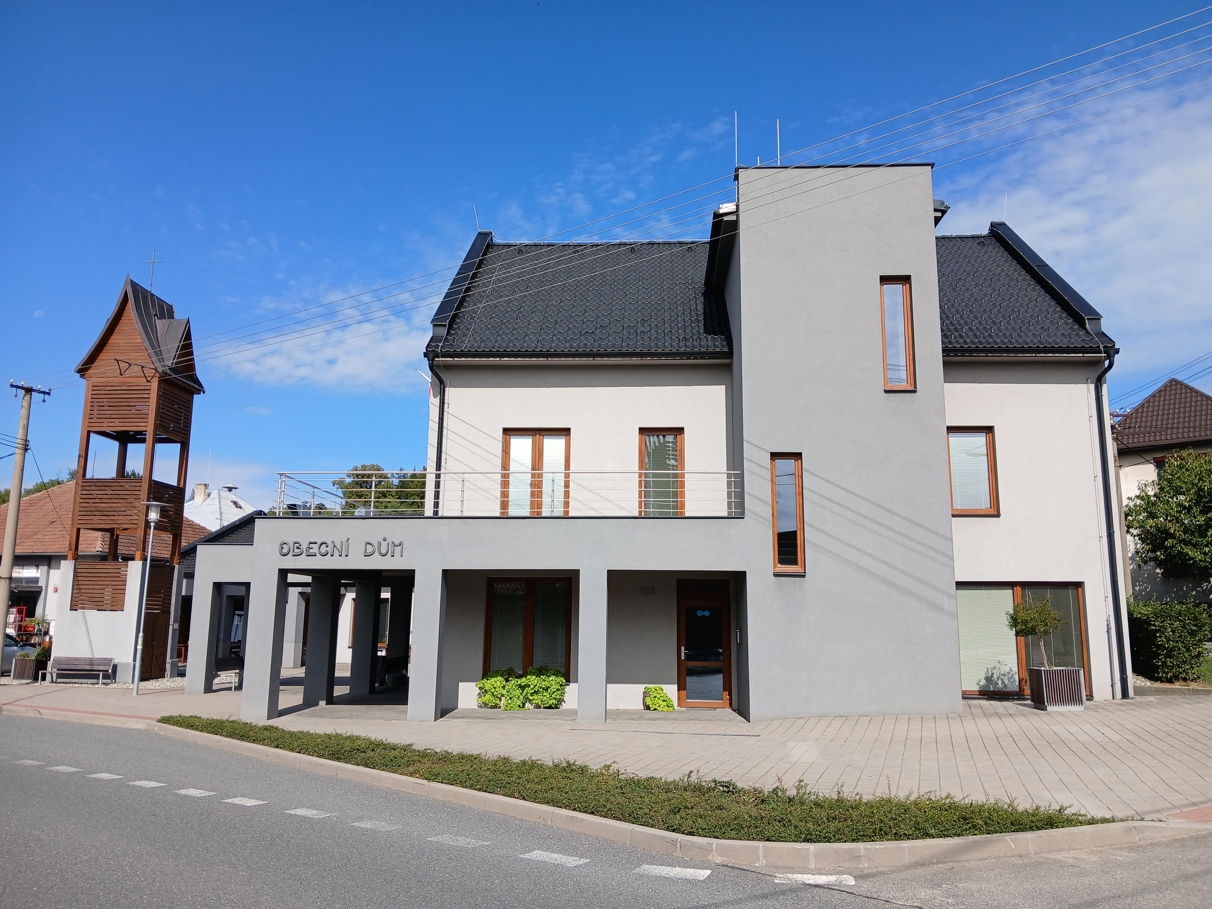 Loučka - obecní úřad foto 2
