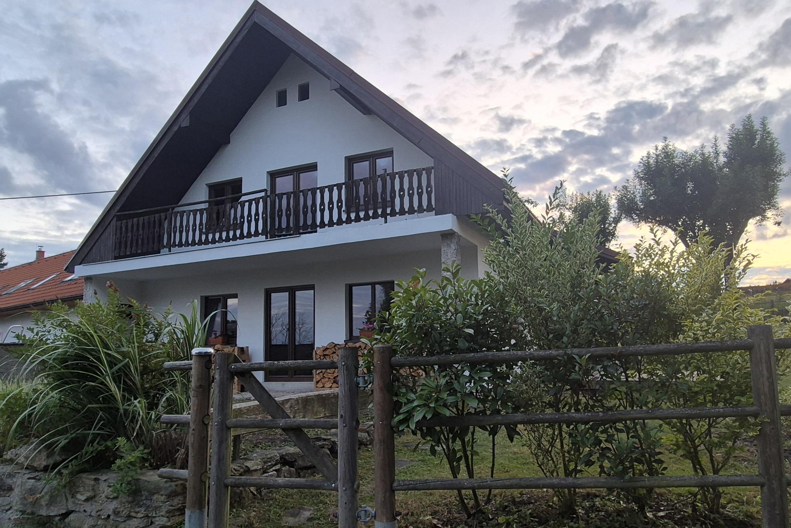 Pohodička u lesa