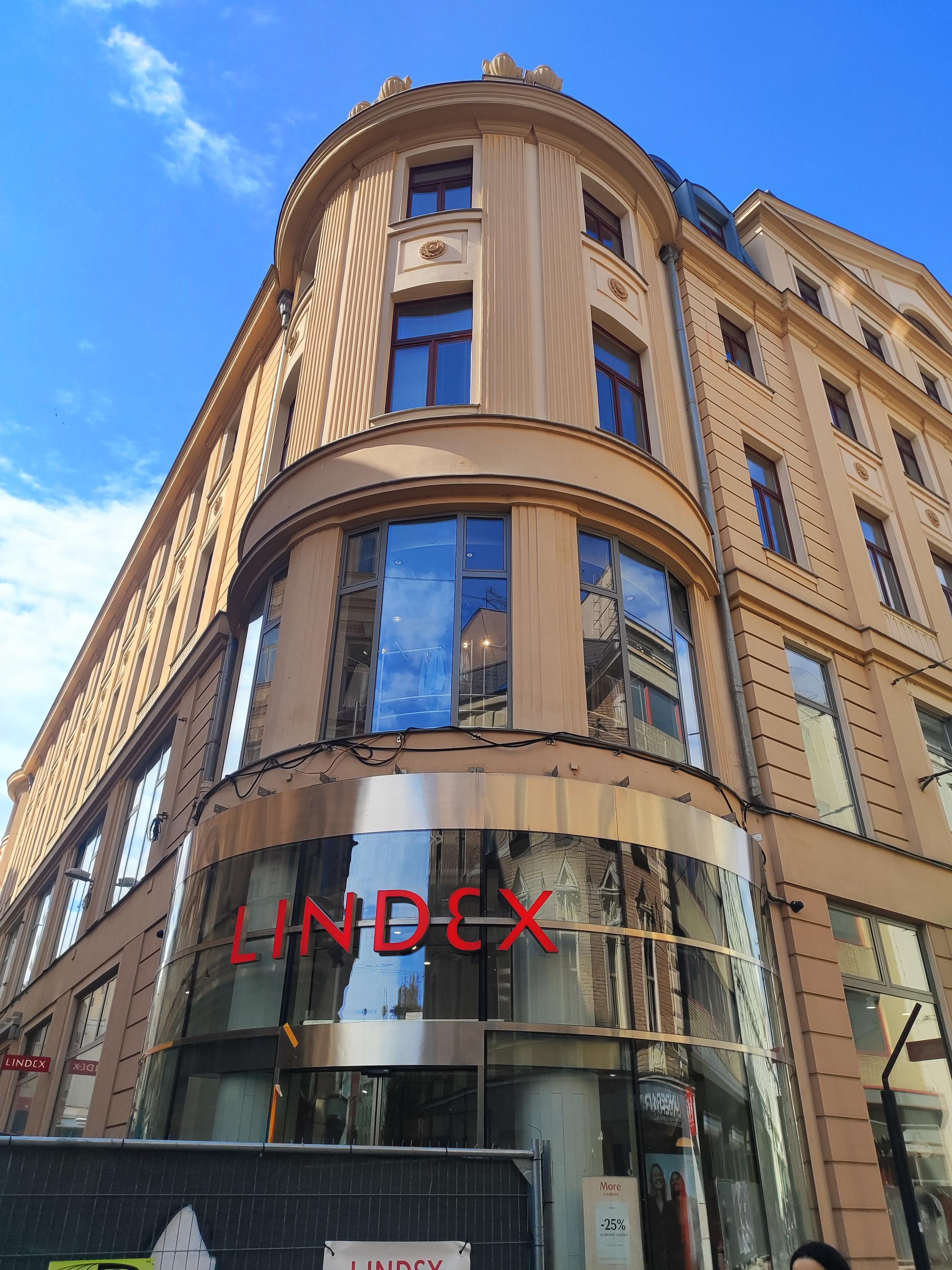 LINDEX foto 1