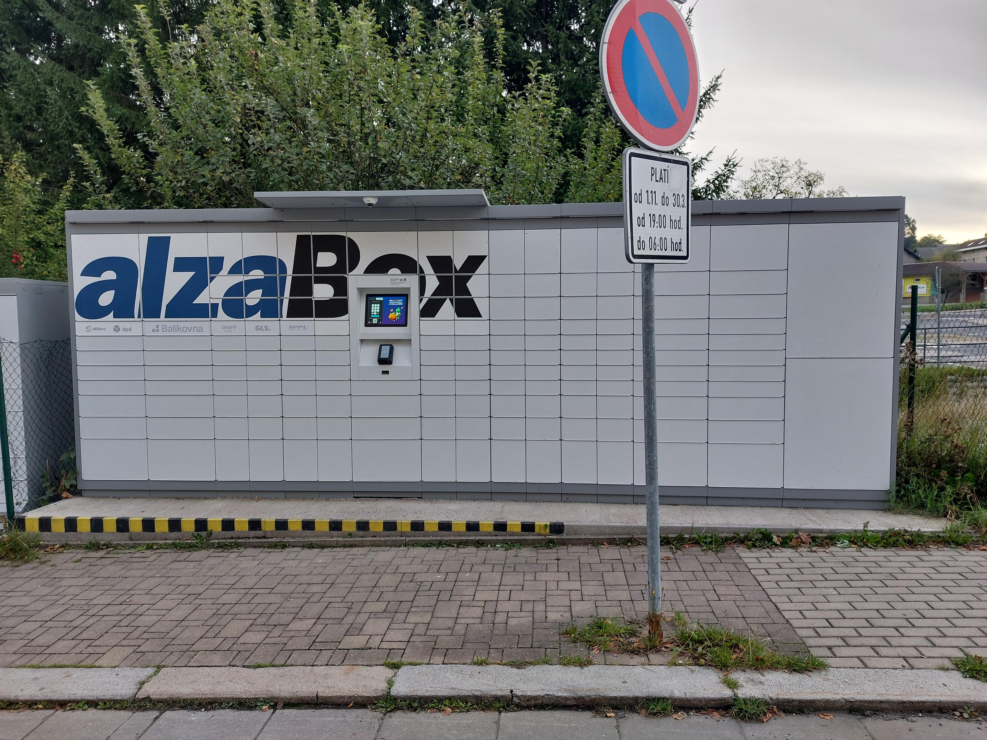 AlzaBox