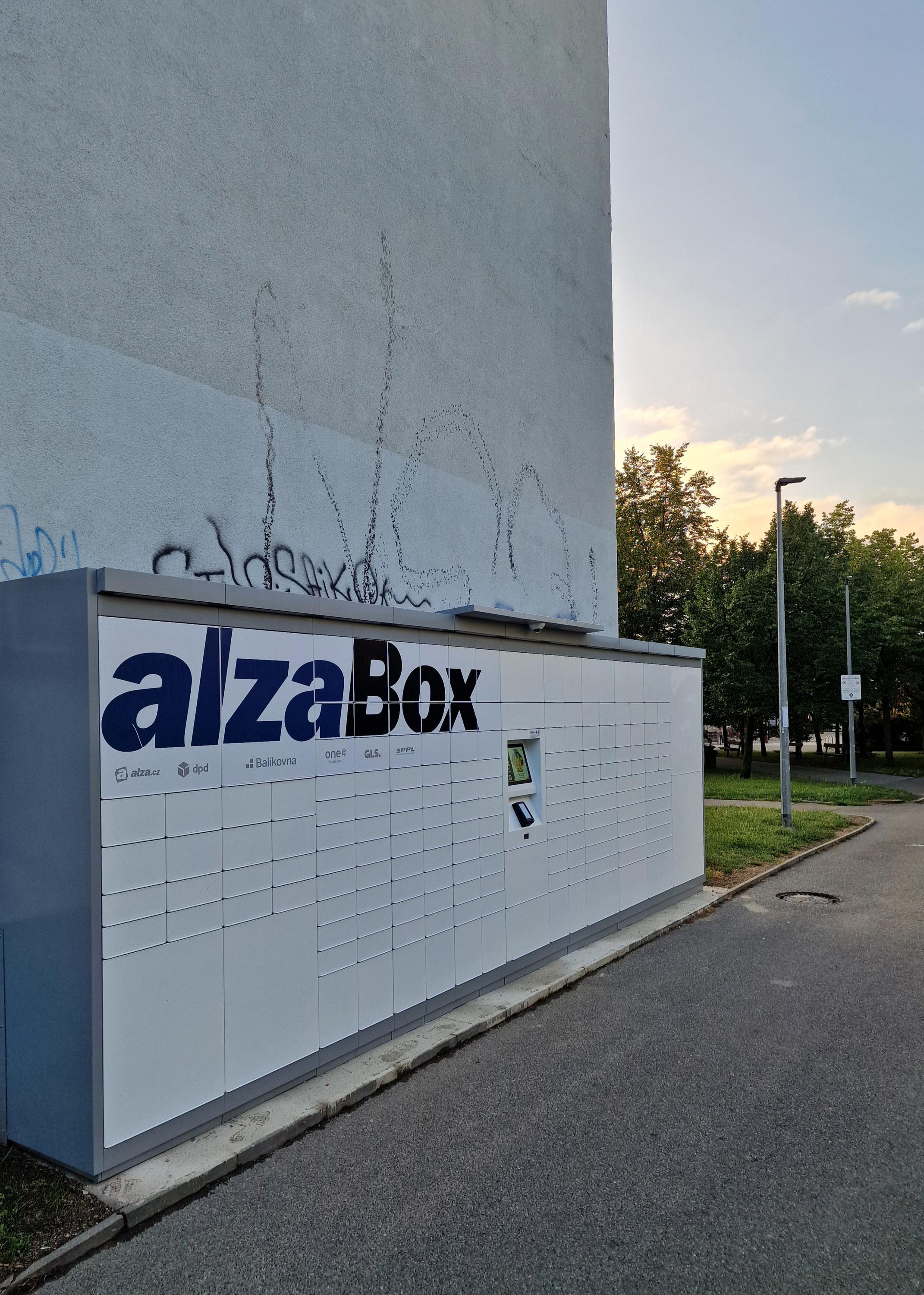 AlzaBox foto 2
