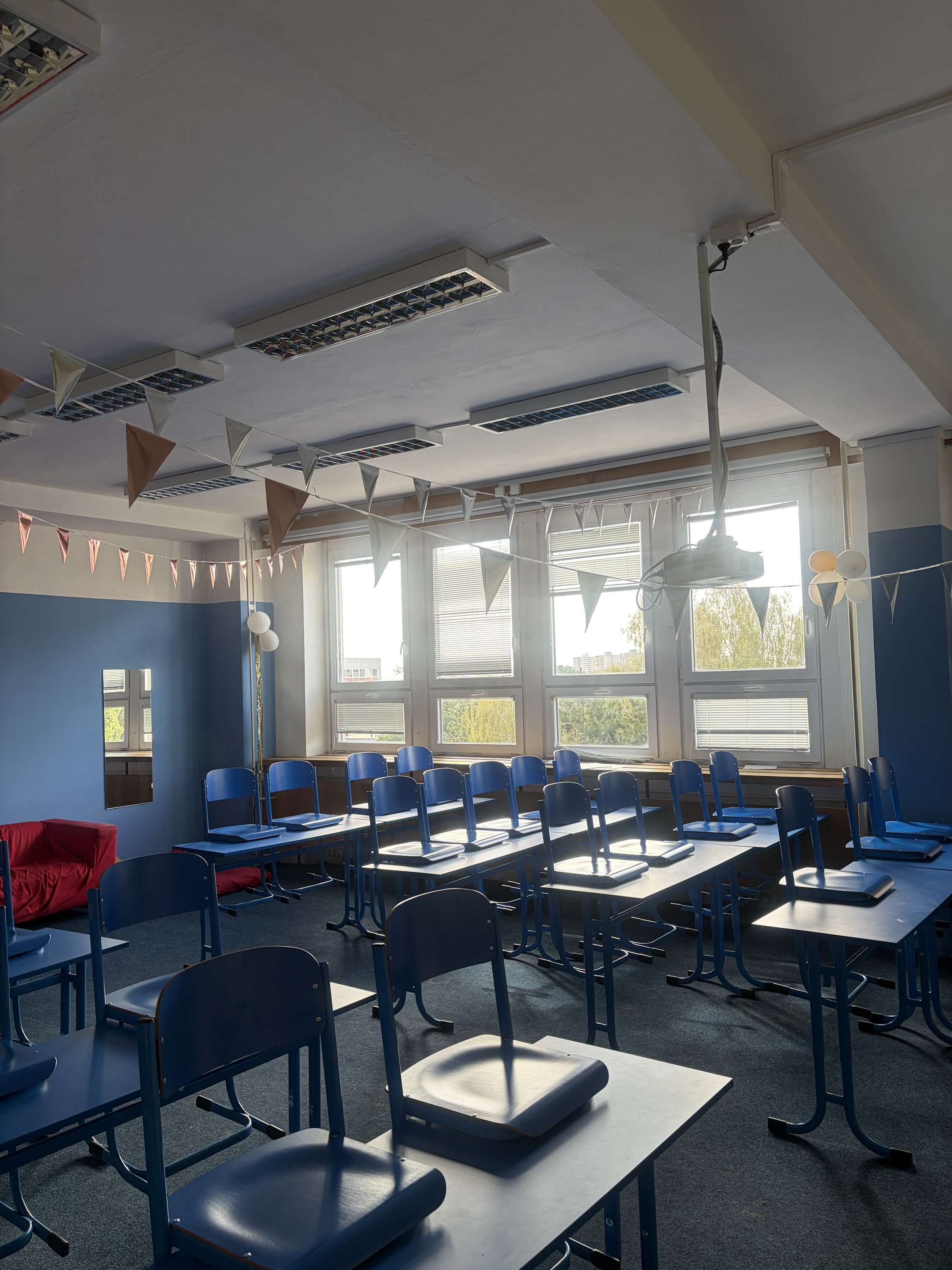 Střední škola Sion High School, Hradec Králové foto 3