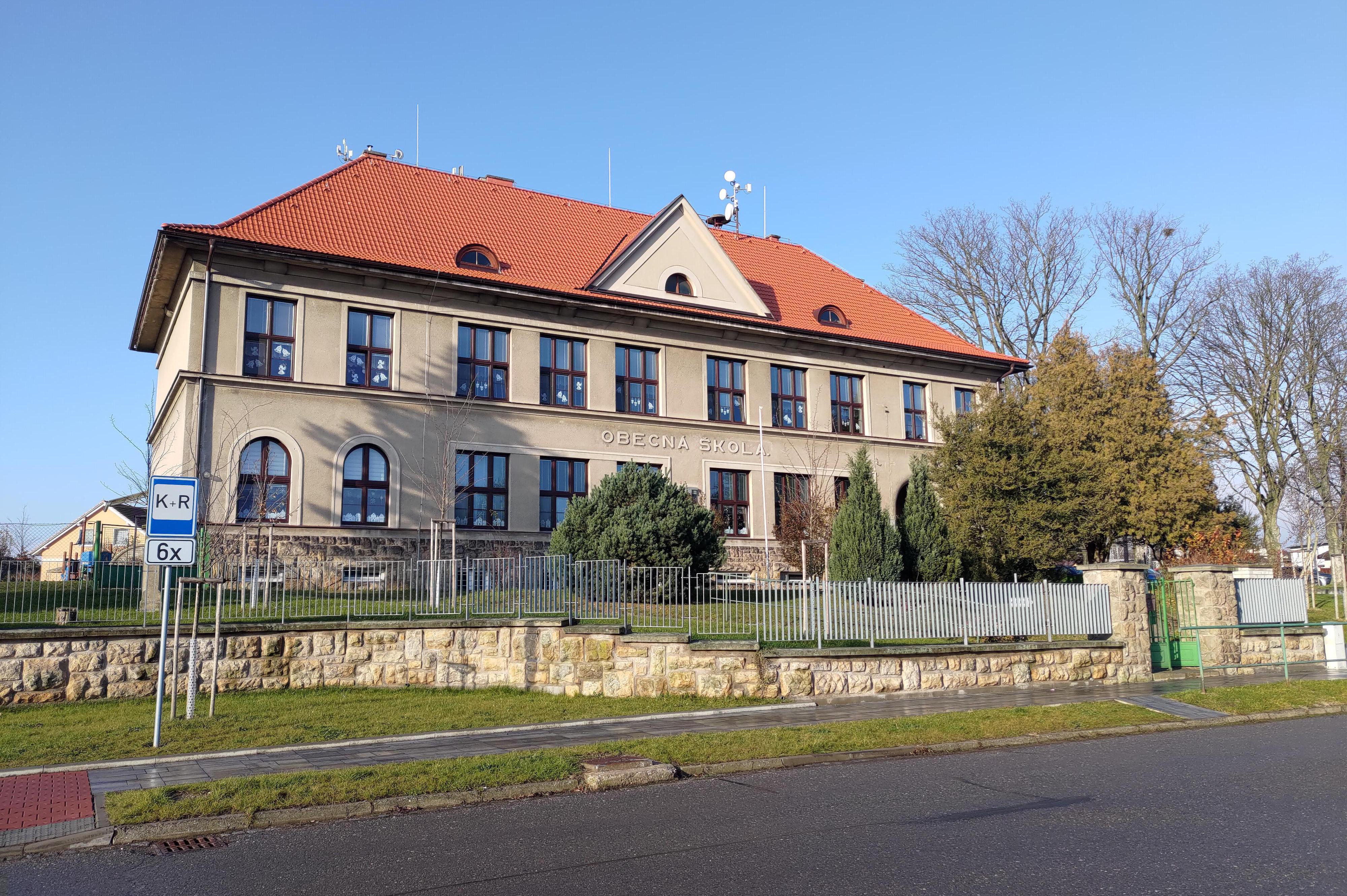 Mateřská škola, Holohlavy