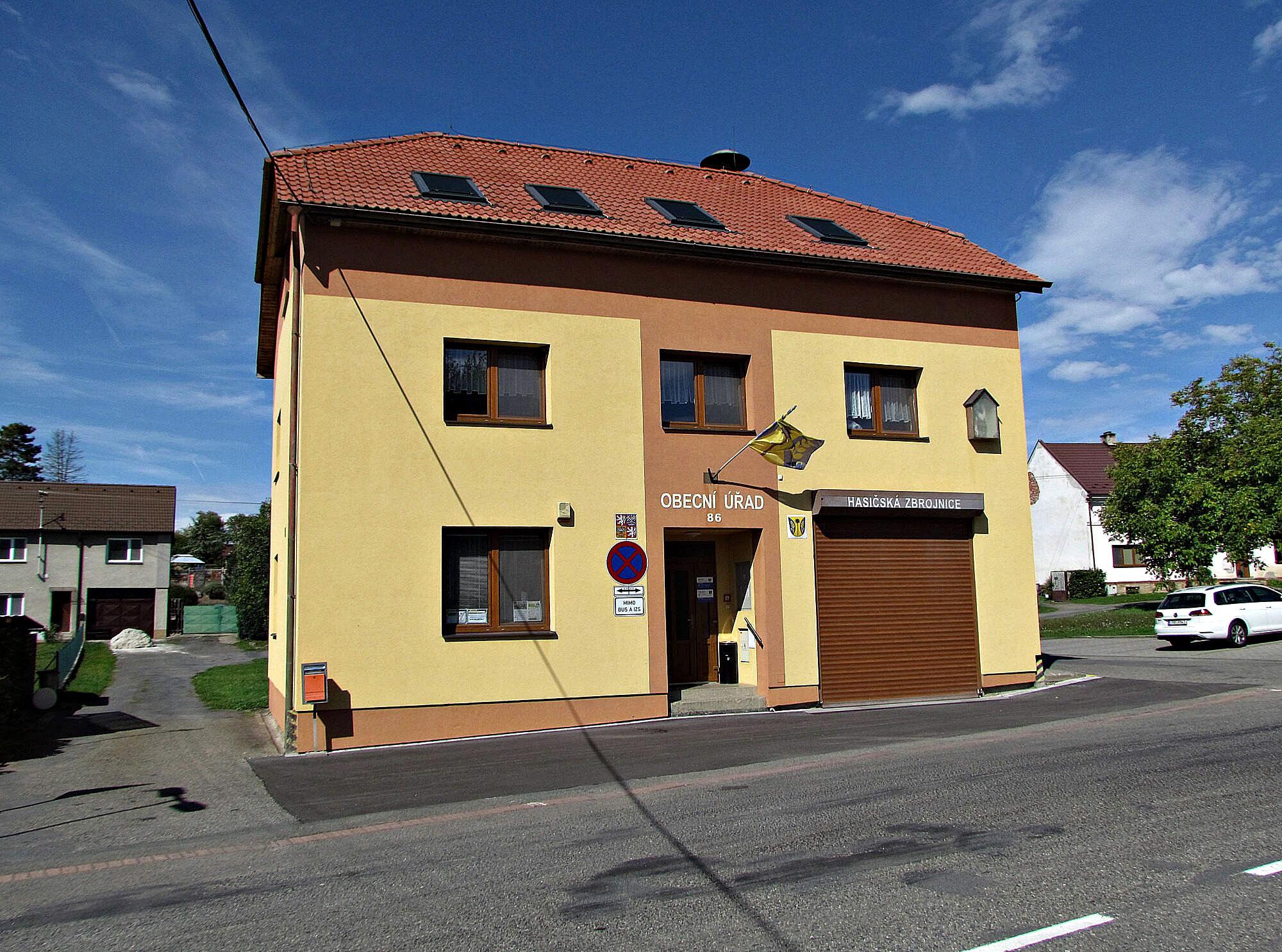 Oldřichovice - obecní úřad foto 3