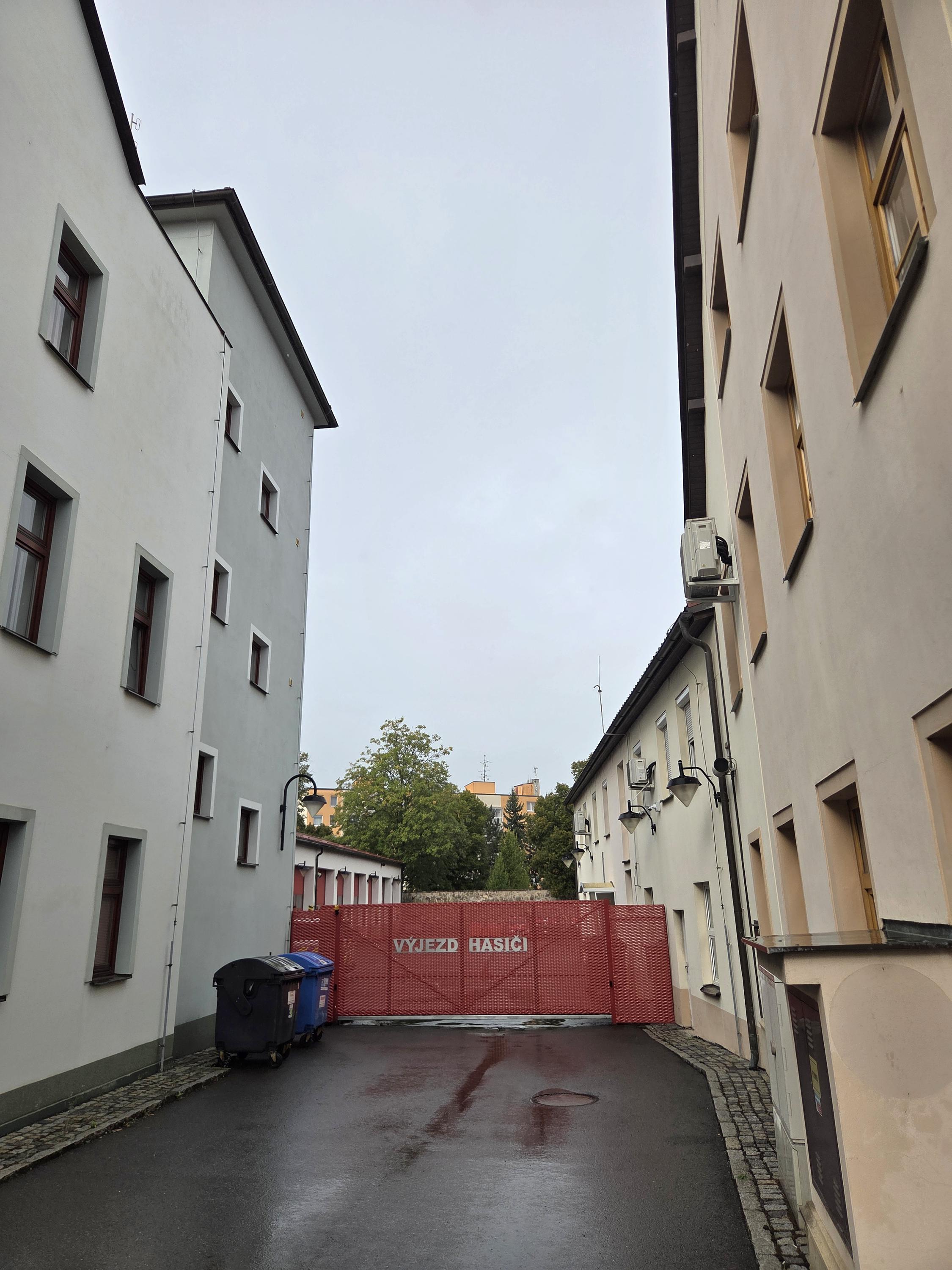 Hasičský záchranný sbor Plzeňského kraje - Požární stanice Rokycany foto 2