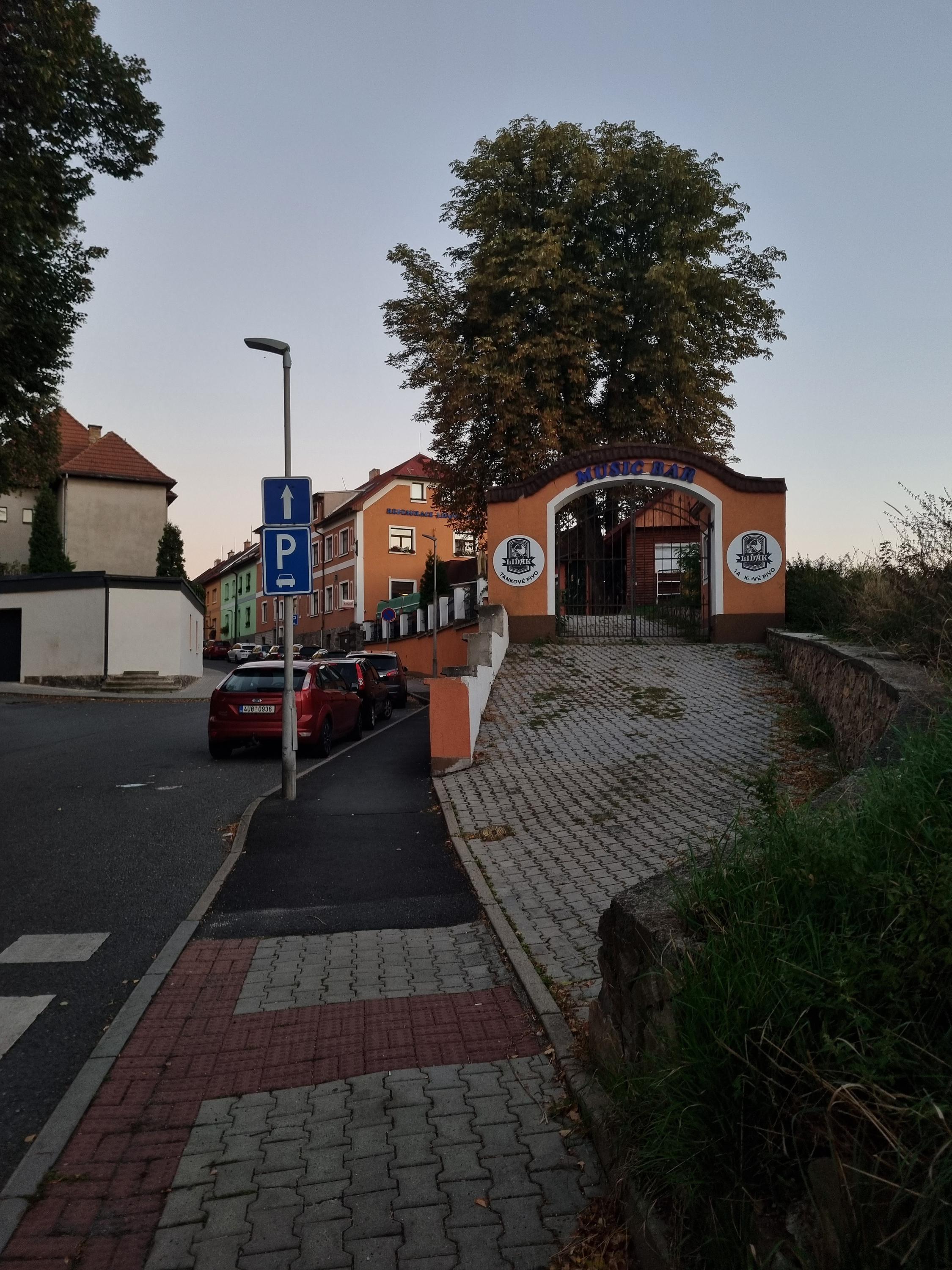 Restaurace Lidový dům foto 1