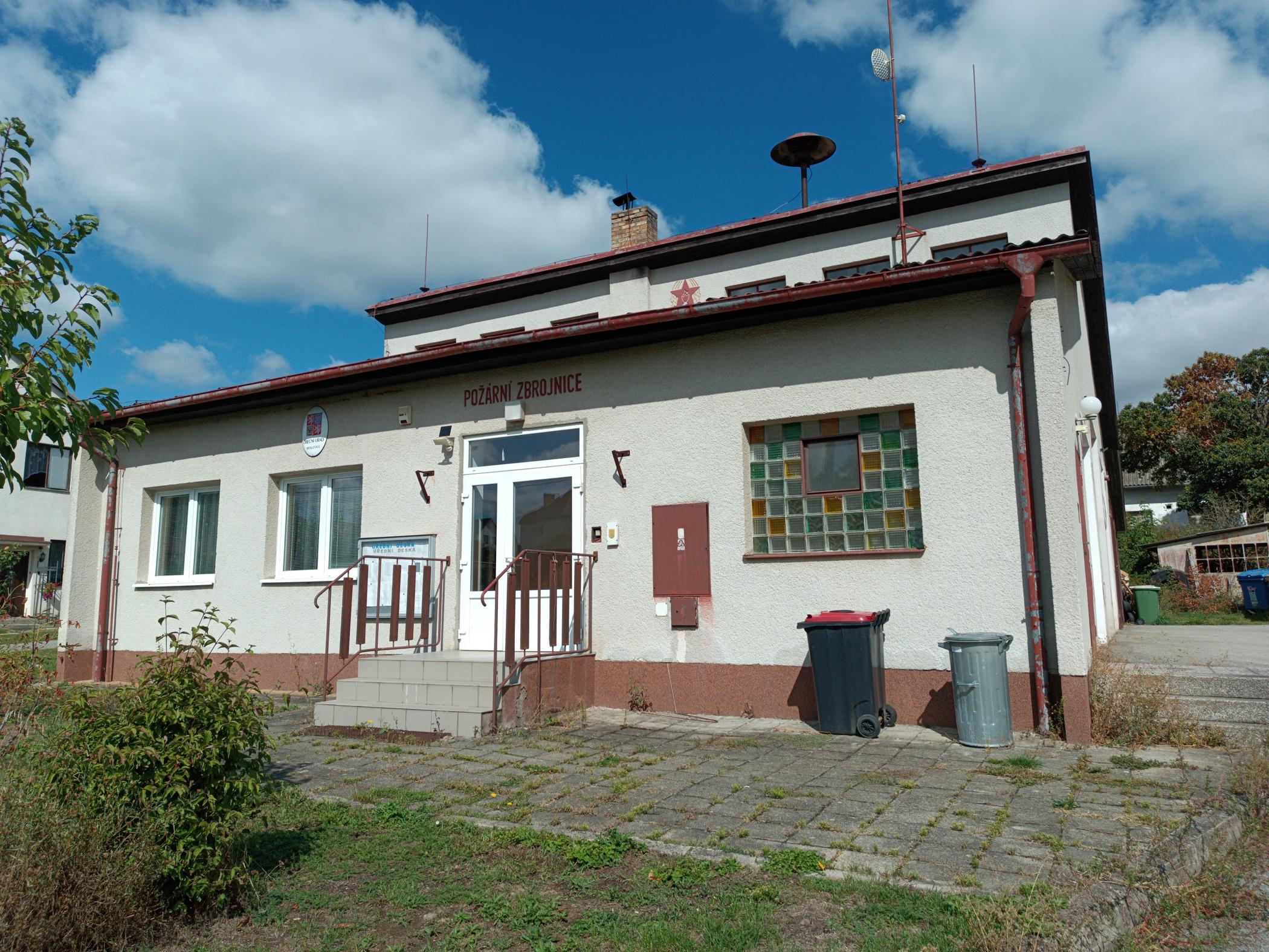 Mysletice - obecní úřad foto 3