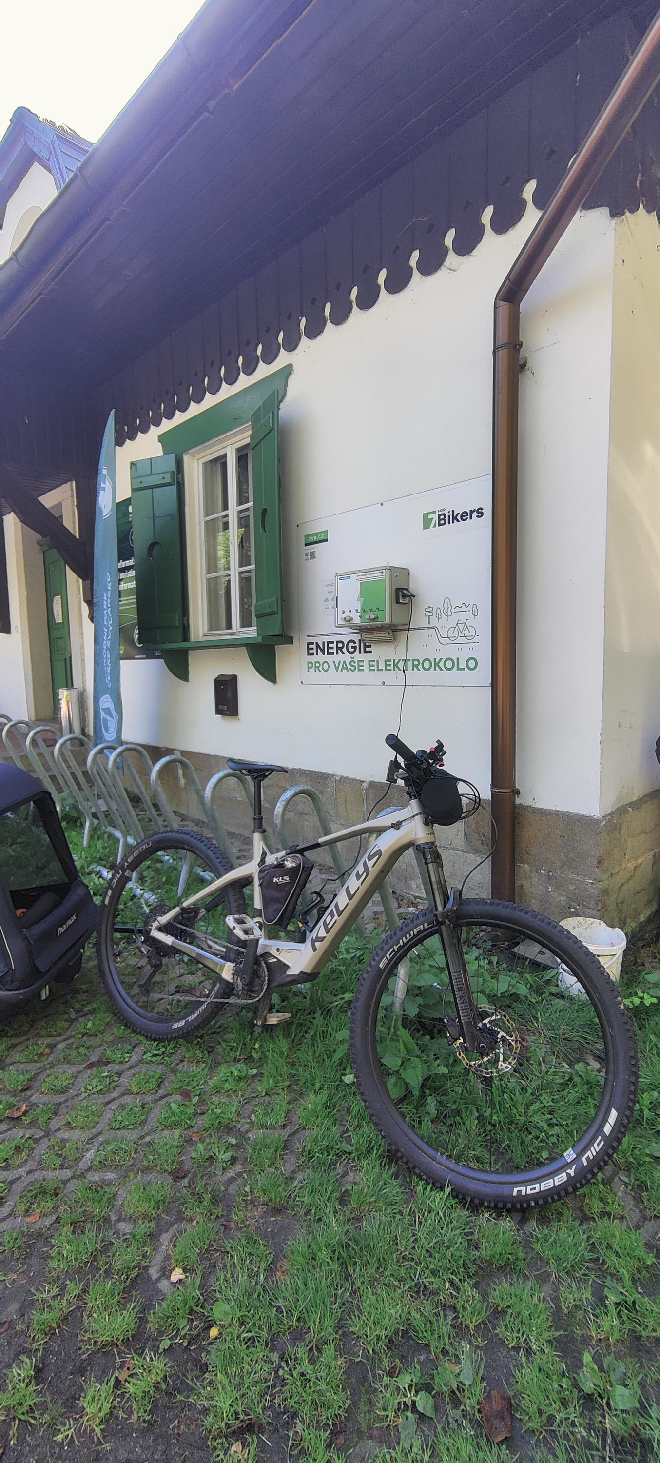 Nabíjecí stanice NP České Švýcarsko - Informační centrum Saula foto 4