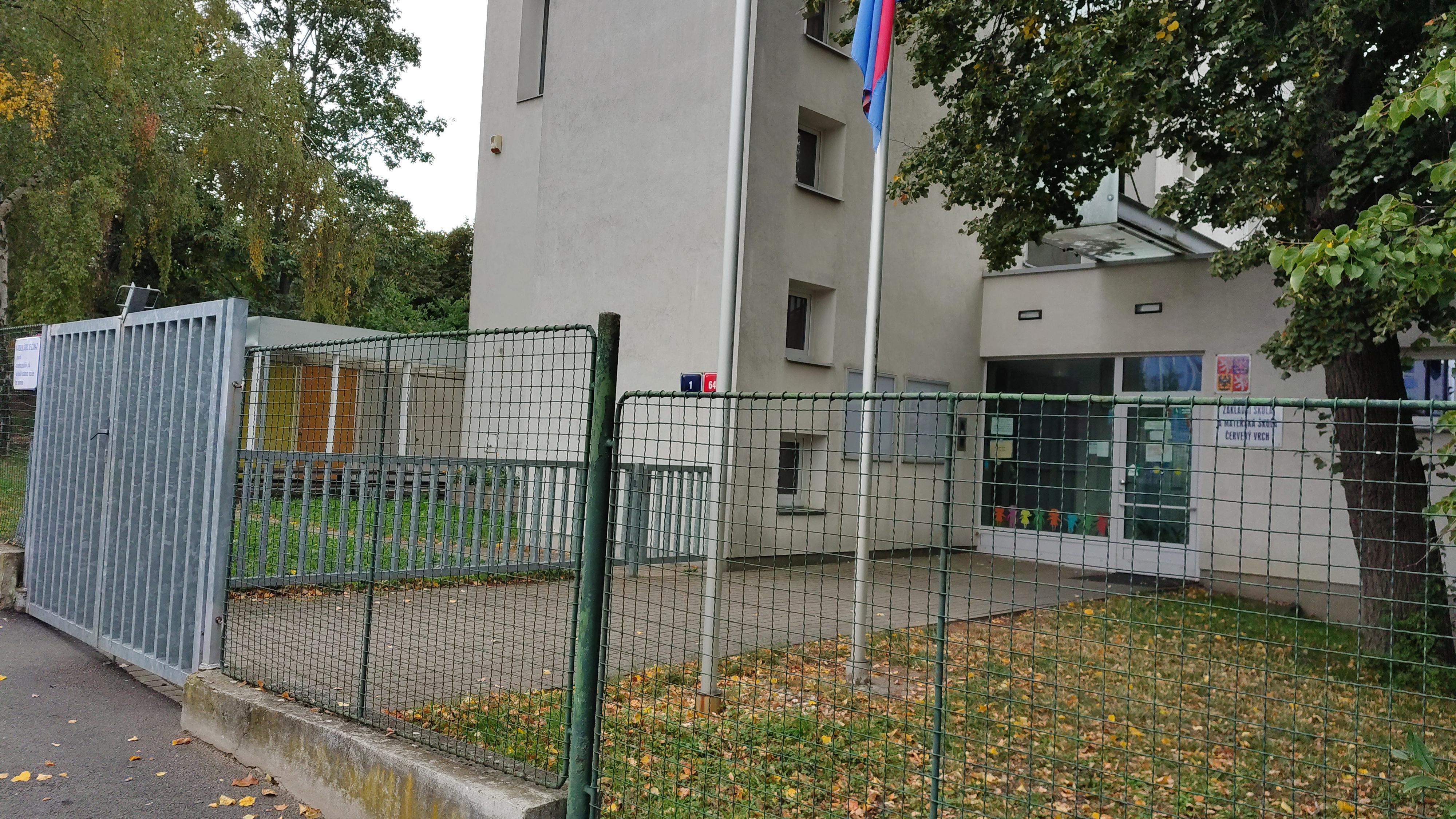 ZŠ a MŠ Červený vrch foto 3