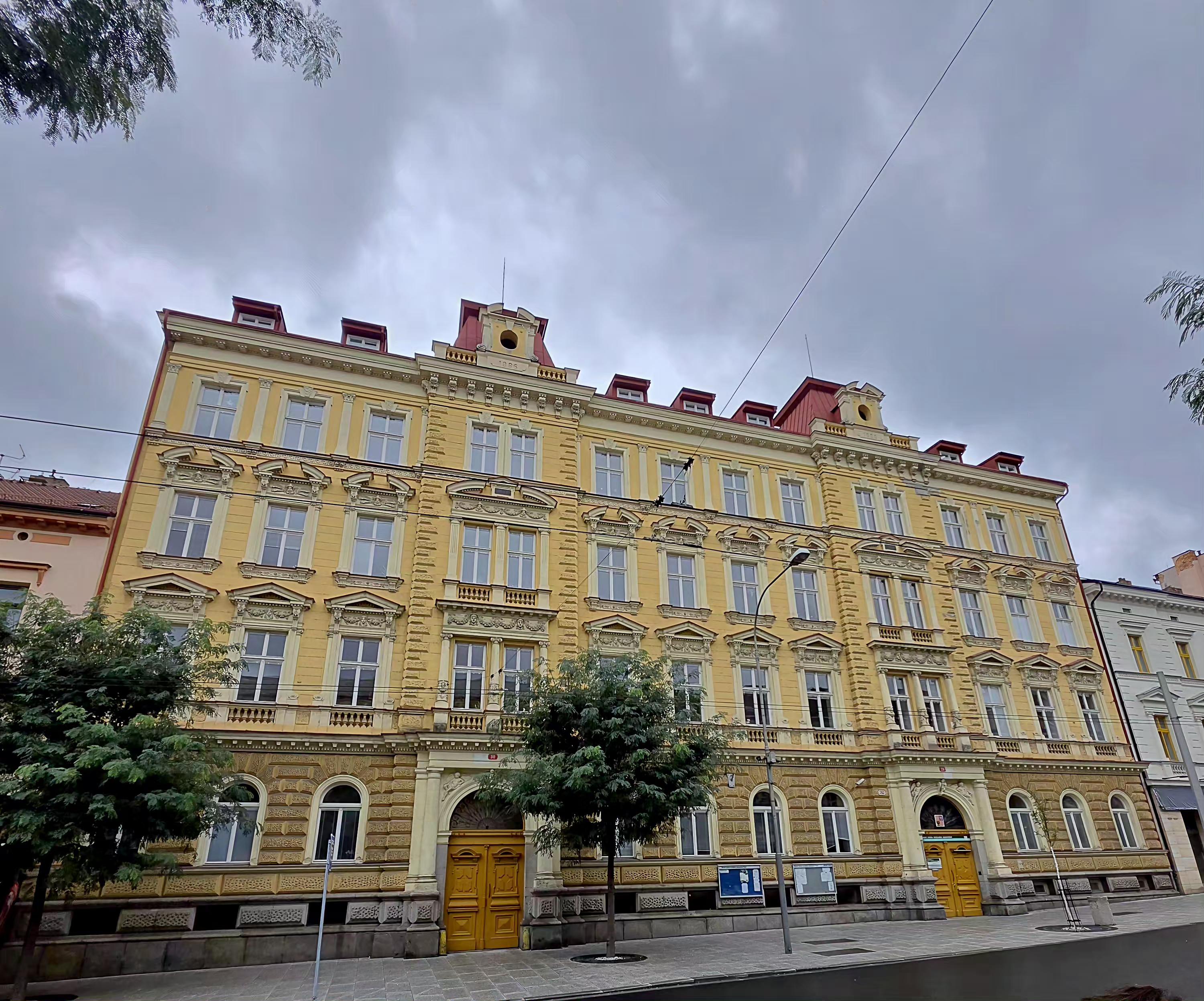 16. ZŠ a MŠ Plzeň foto 2