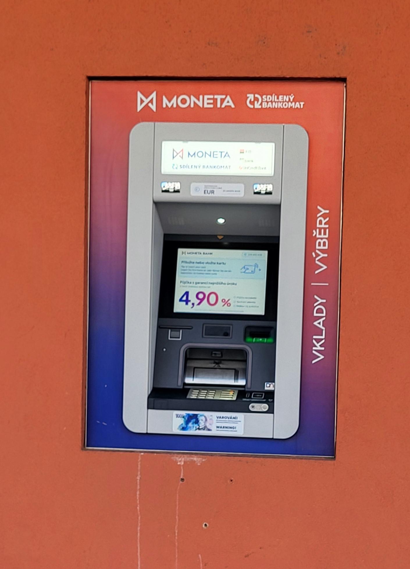 Bankomat MONETA Bank vkladový foto 3