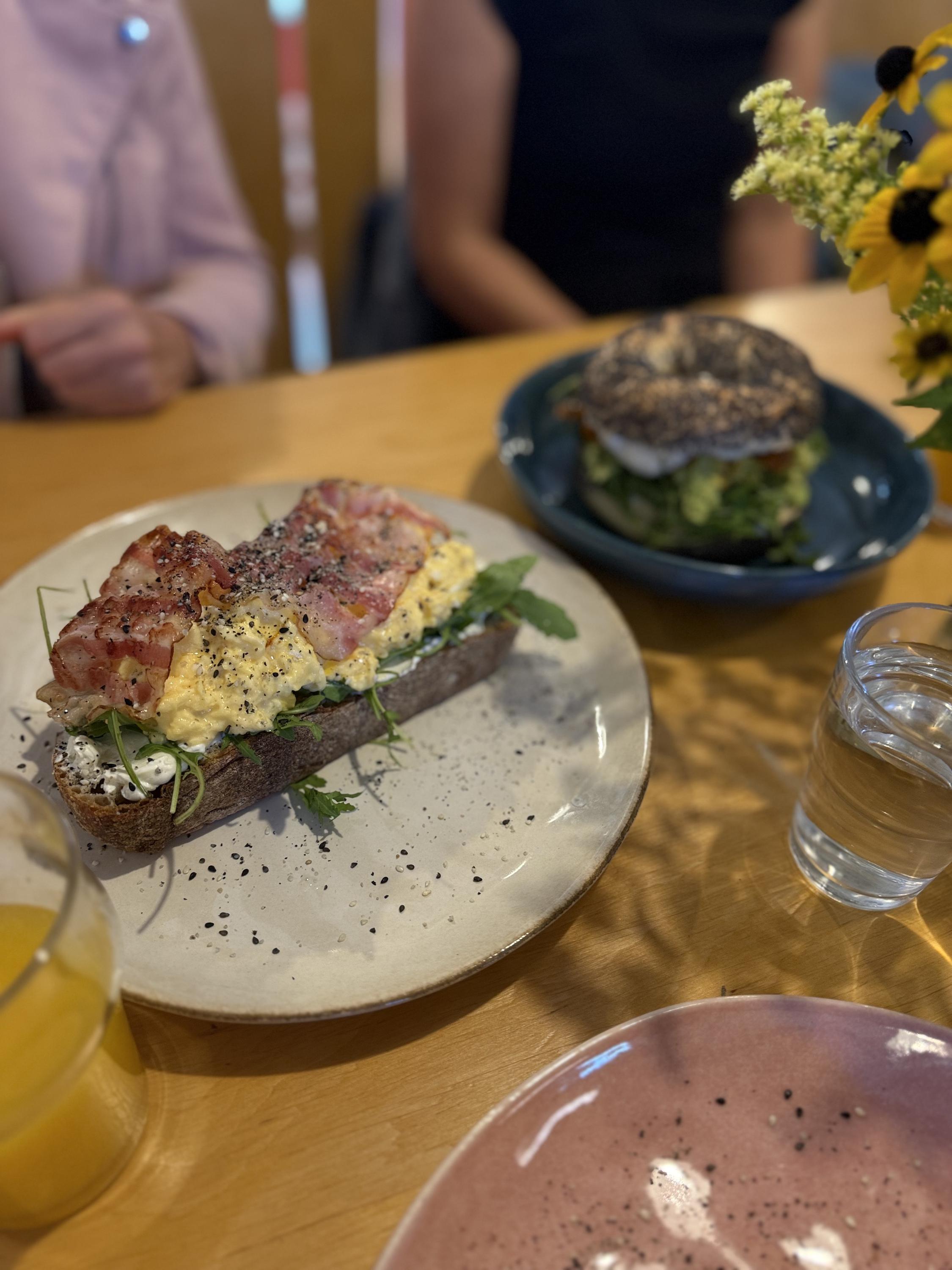 anýz a rorýs BISTRO KAVÁRNA foto 2