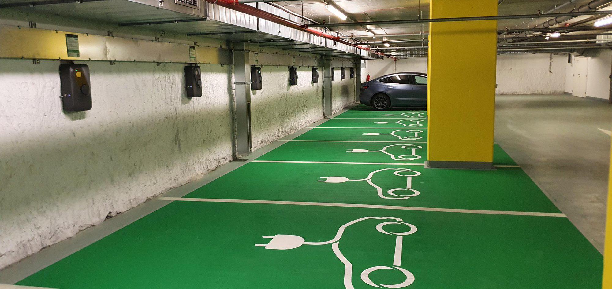 Nabíjecí stanice pro elektromobily foto 1