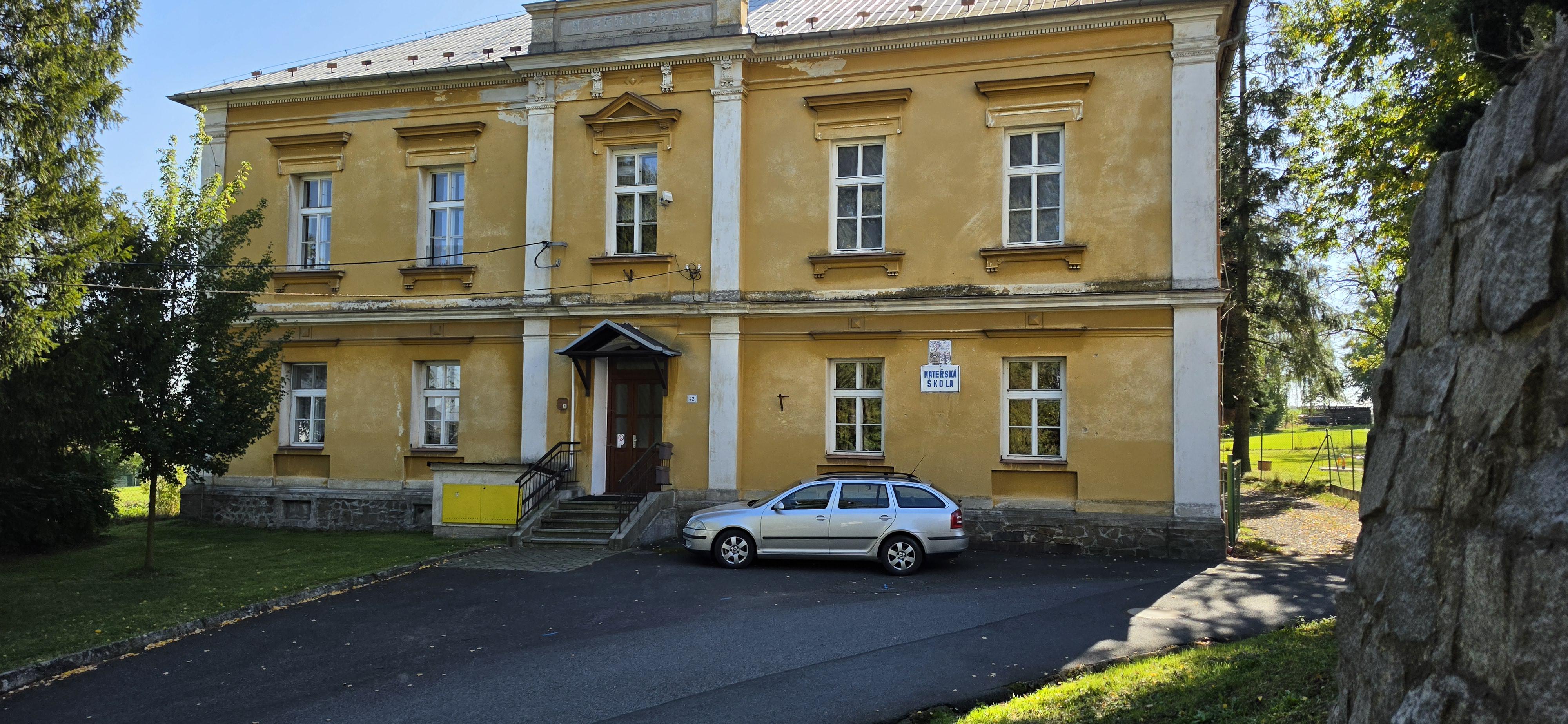 ZŠ a MŠ Neplachovice foto 2