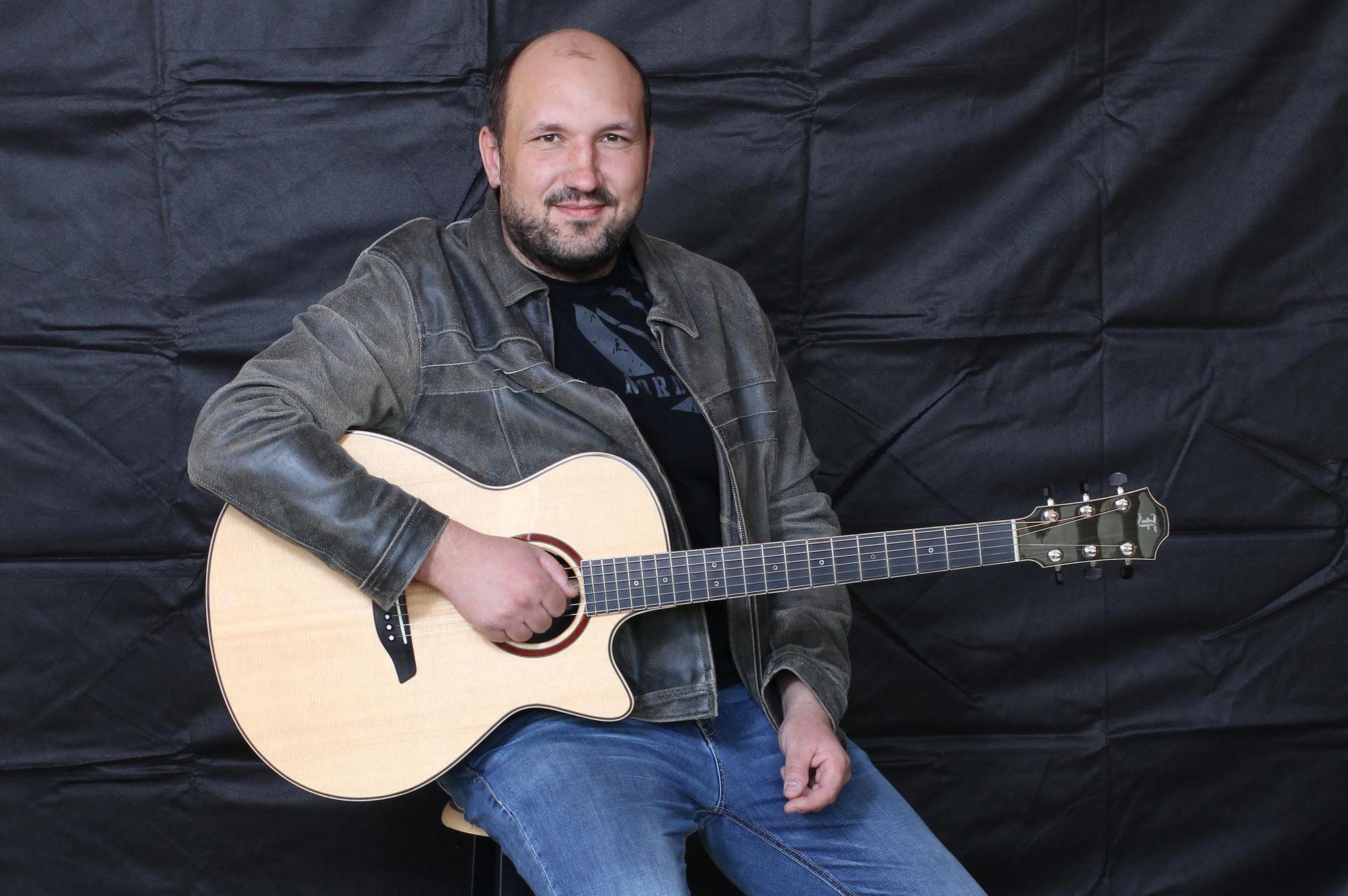 Martin Bernard - PÍSEŇ NA PŘÁNÍ