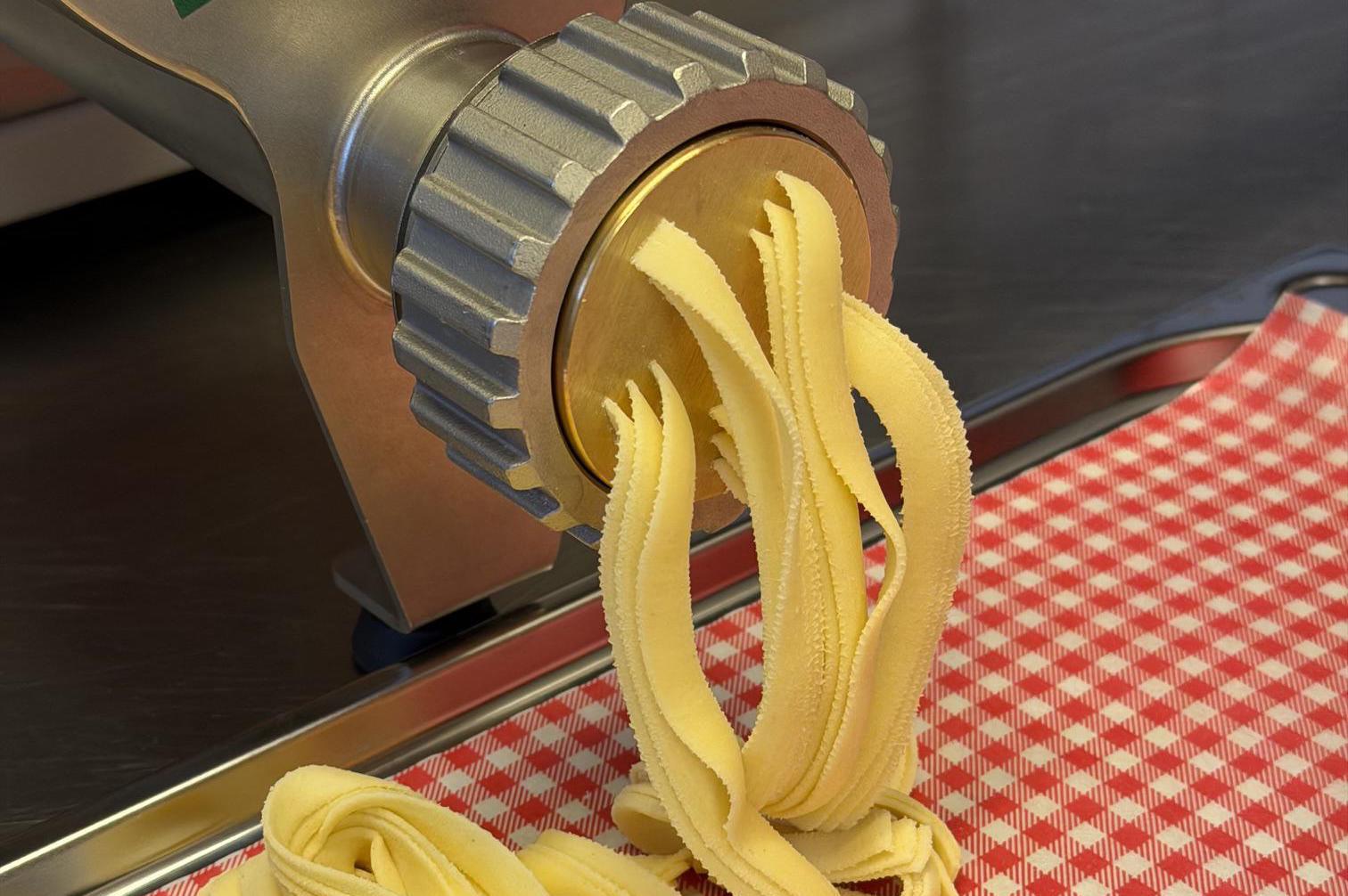 Fresh pasta & Sandwiches