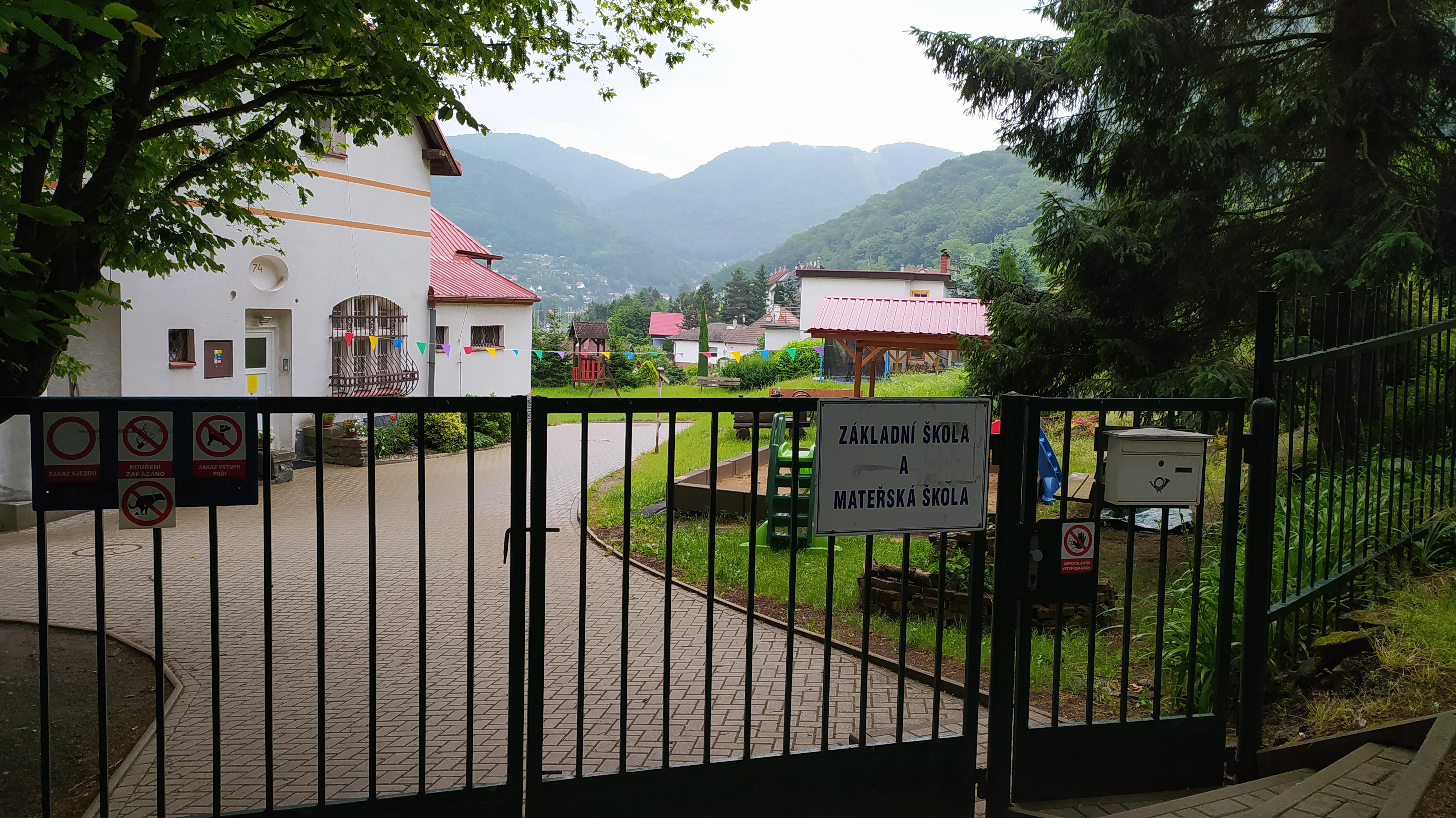 Základní škola a Mateřská škola Ústí nad Labem, SNP 2304/6 foto 2