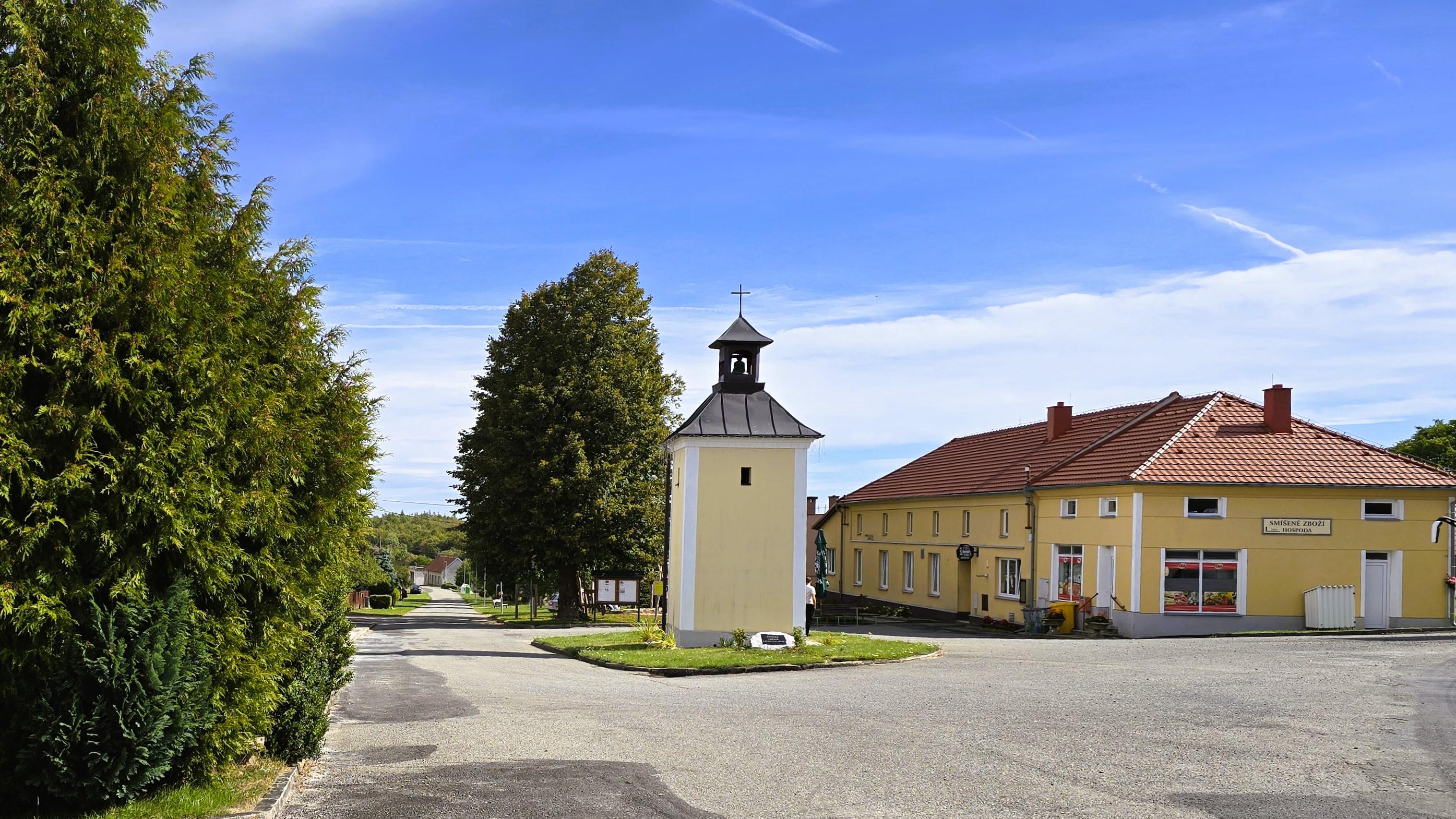 Smíšené zboží Bousín foto 2