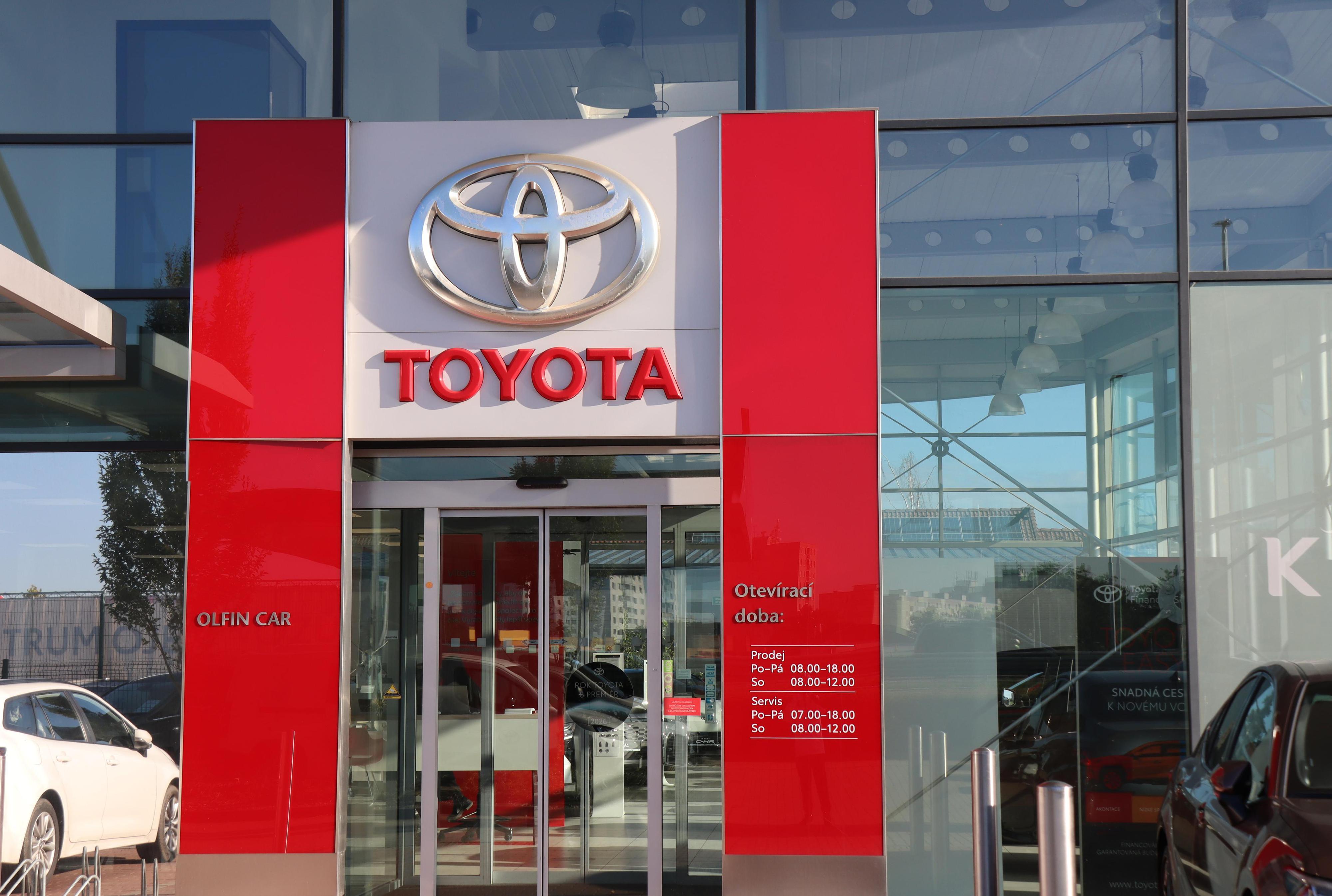 OLFIN Car s.r.o. - Toyota foto 3
