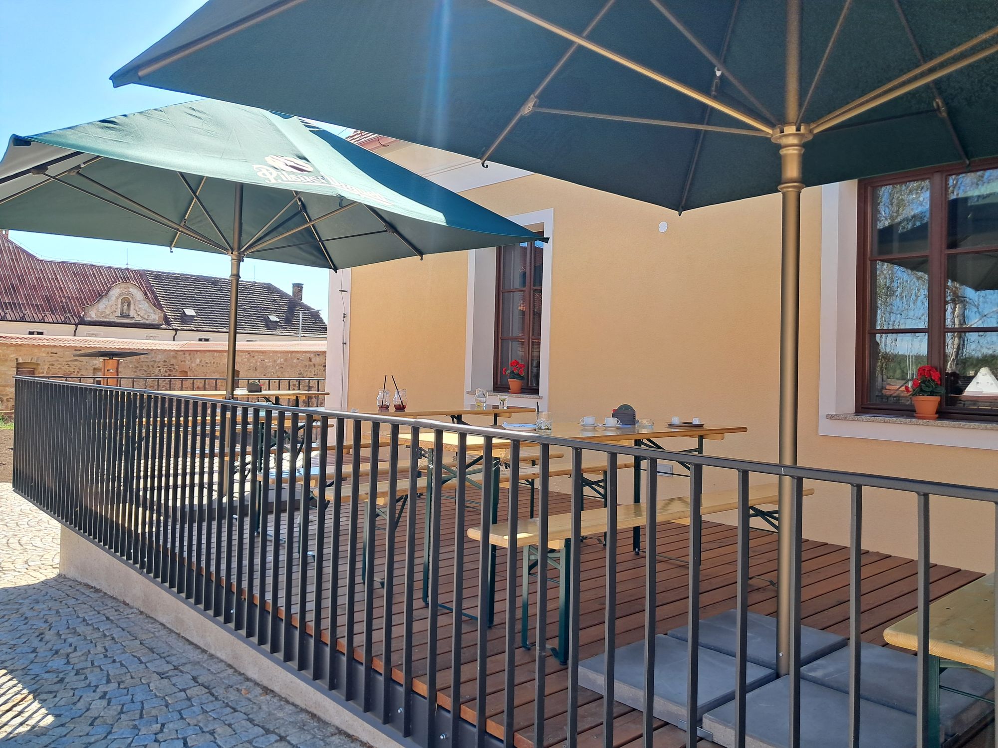 Bistro - kavárna ve Dvoře foto 2