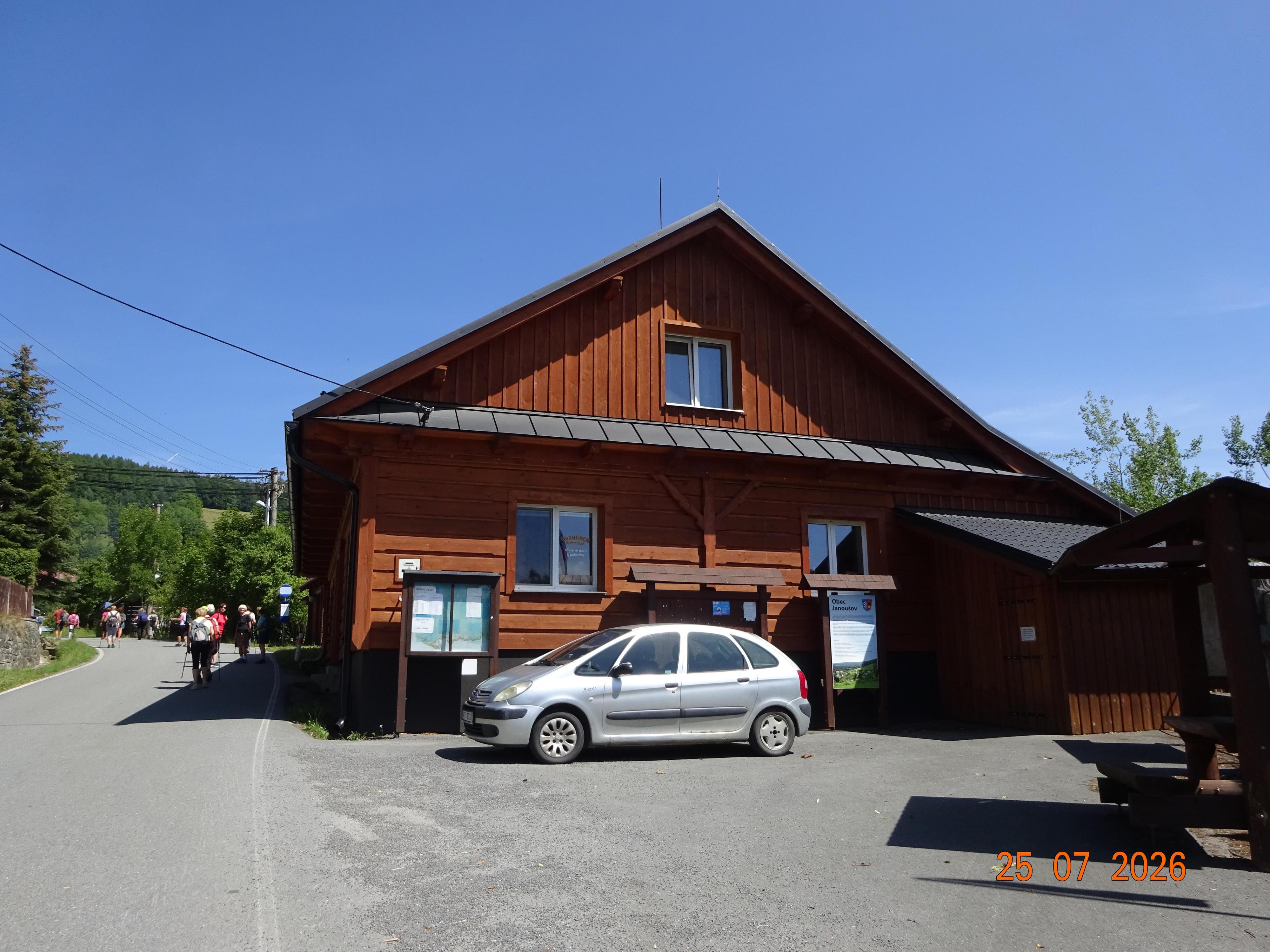 Janoušov - obecní úřad foto 3