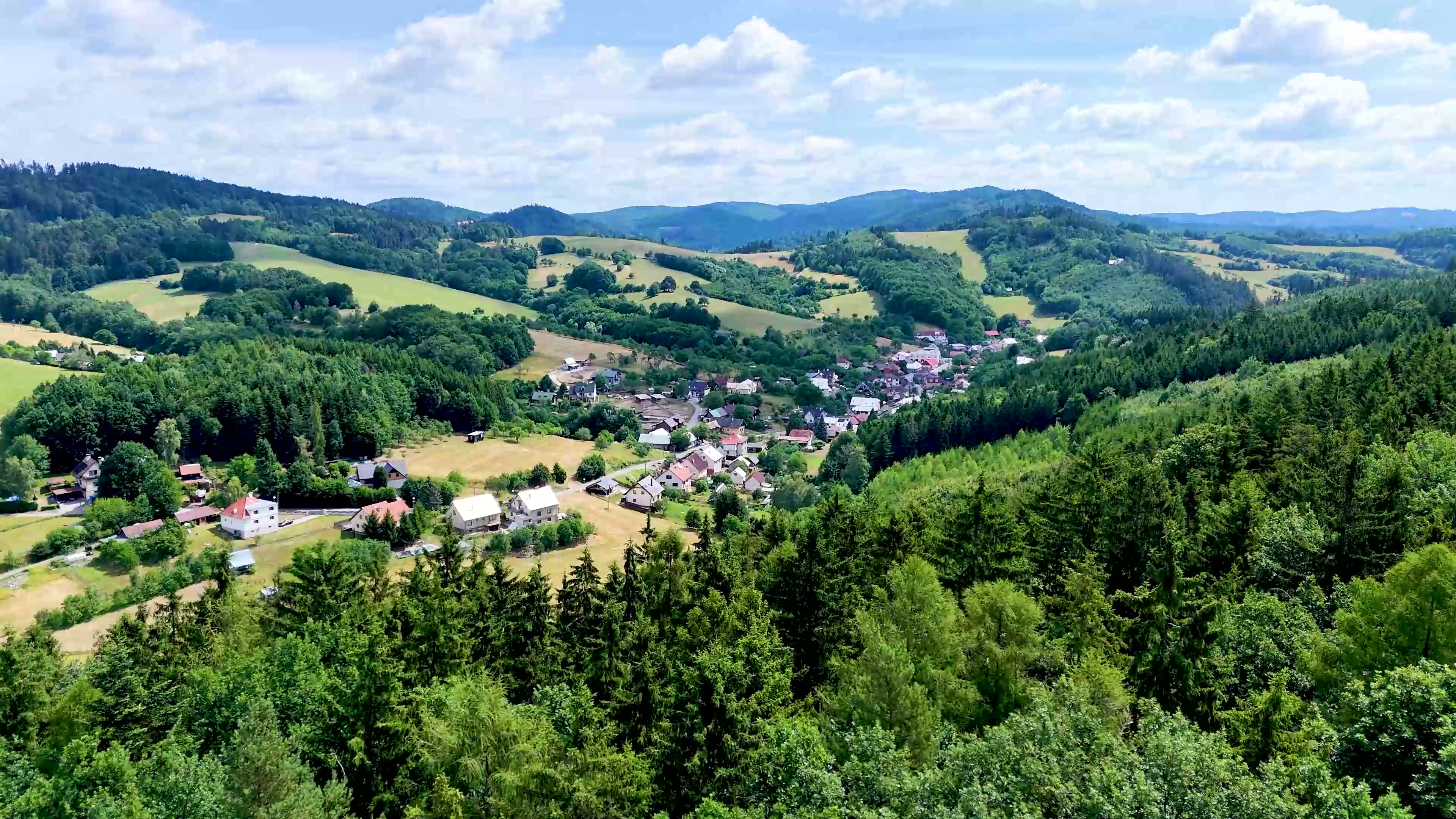 Wellness apartmány Vlčková foto 2 (náhled videa)