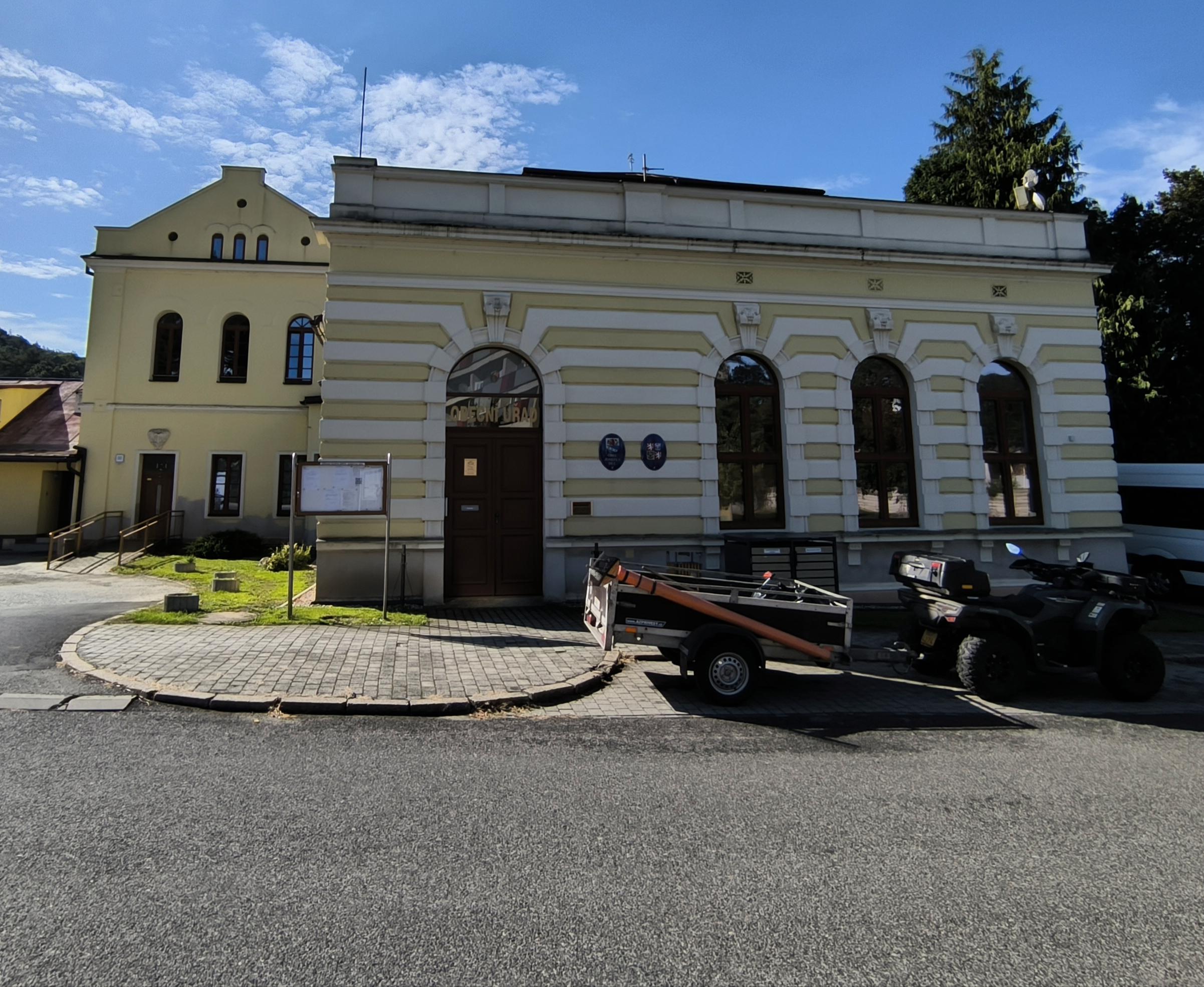Josefův Důl - obecní úřad foto 2
