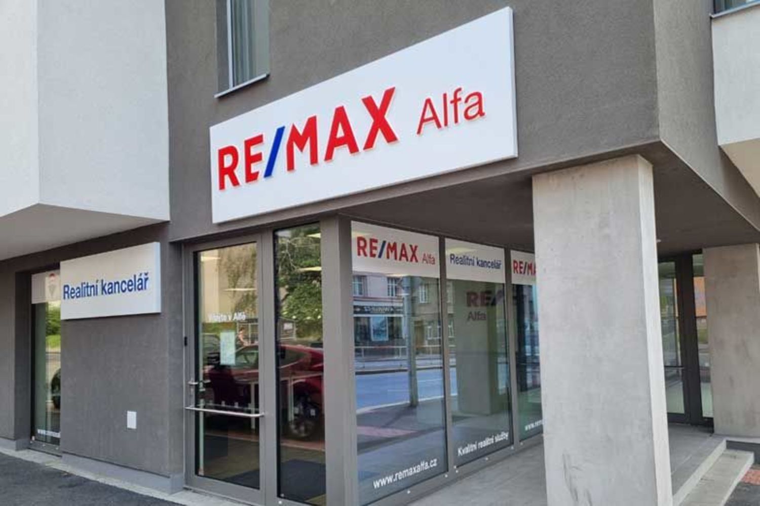 Realitní makléř - Radek Šanda foto 2