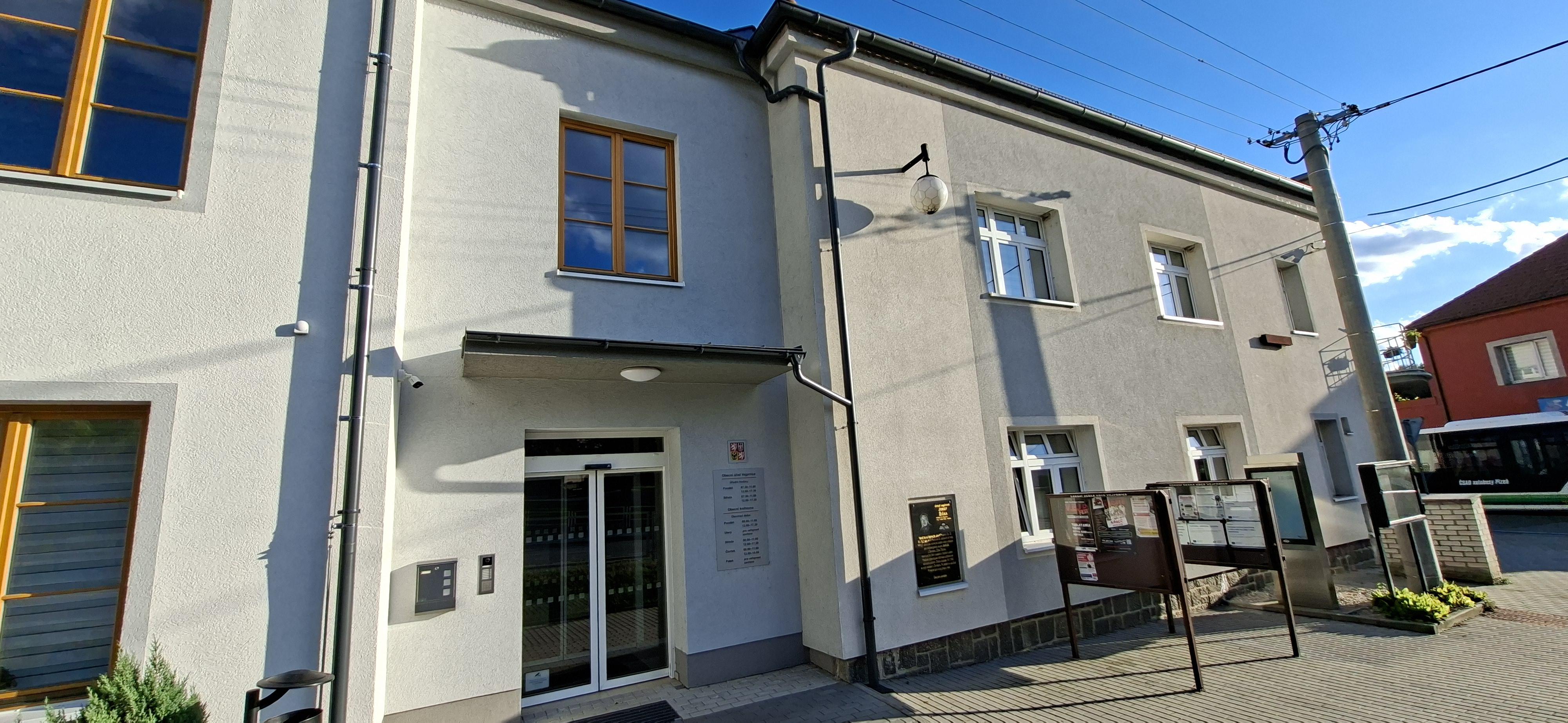Vejprnice - obecní úřad foto 3
