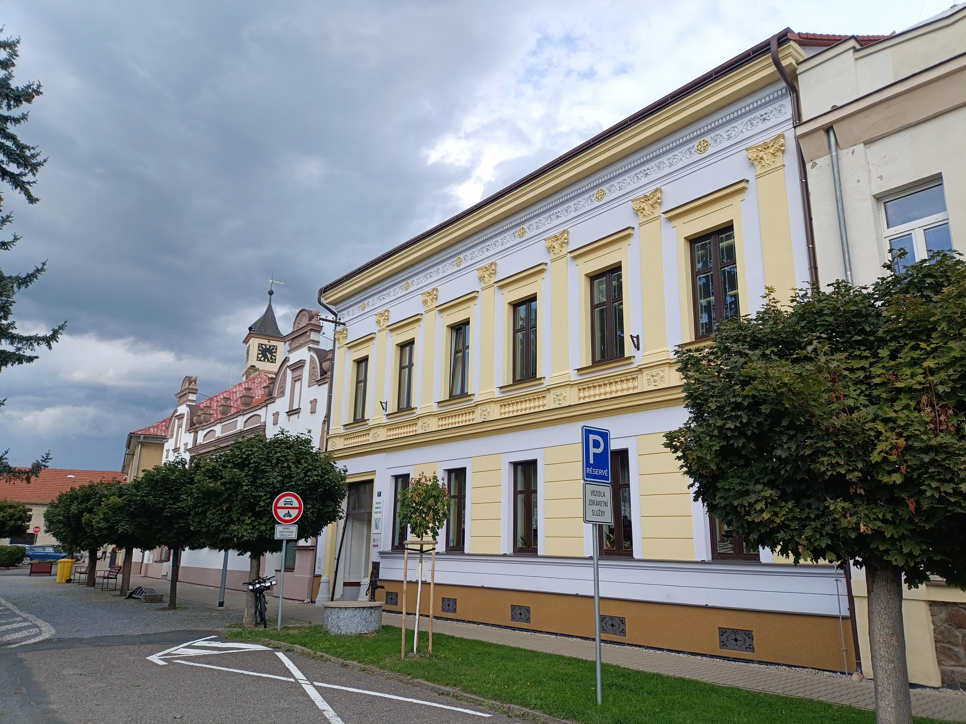 Městská knihovna K. Viky foto 4